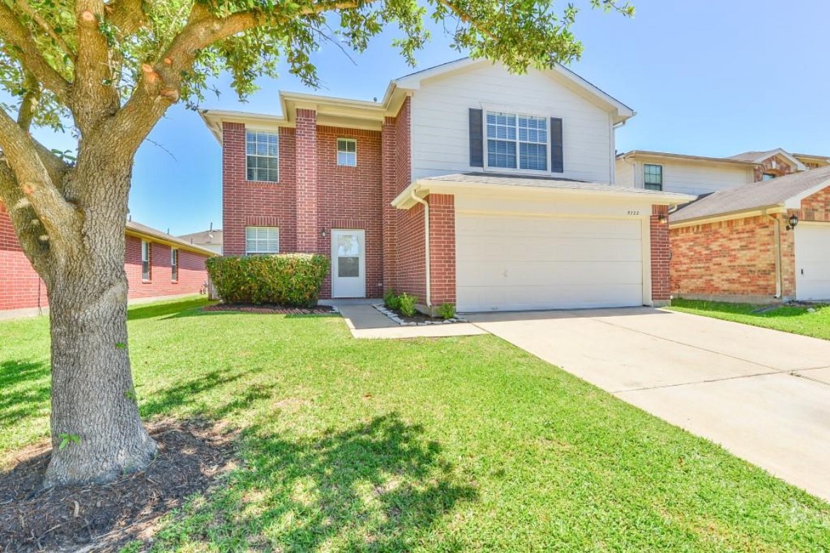 5722 W Harrow Drive Property Photo 6