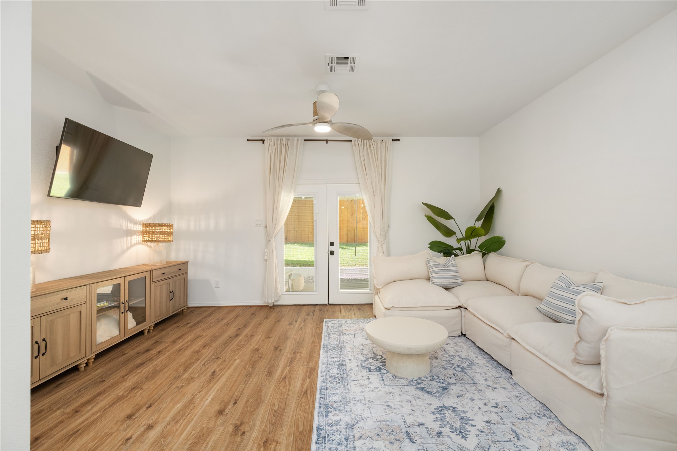 168 Capetown Property Photo 16