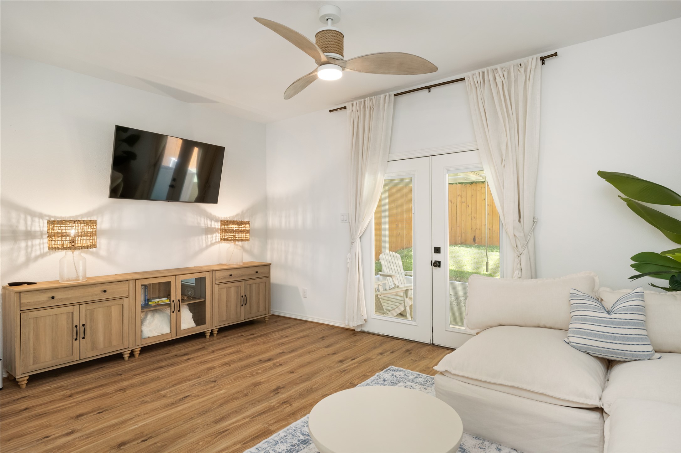 168 Capetown Property Photo 18
