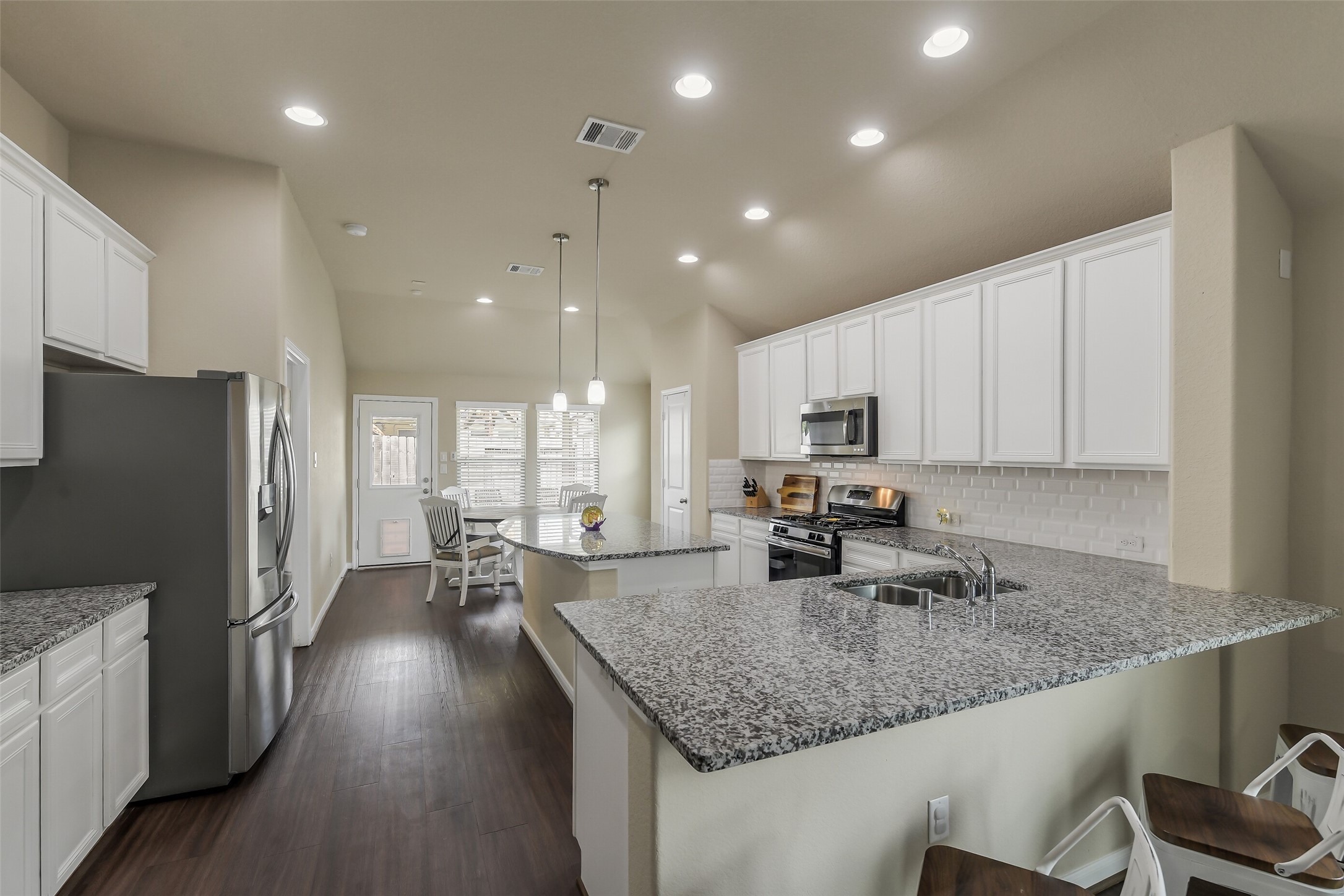 23710 Walnut Maze Court Property Photo 7