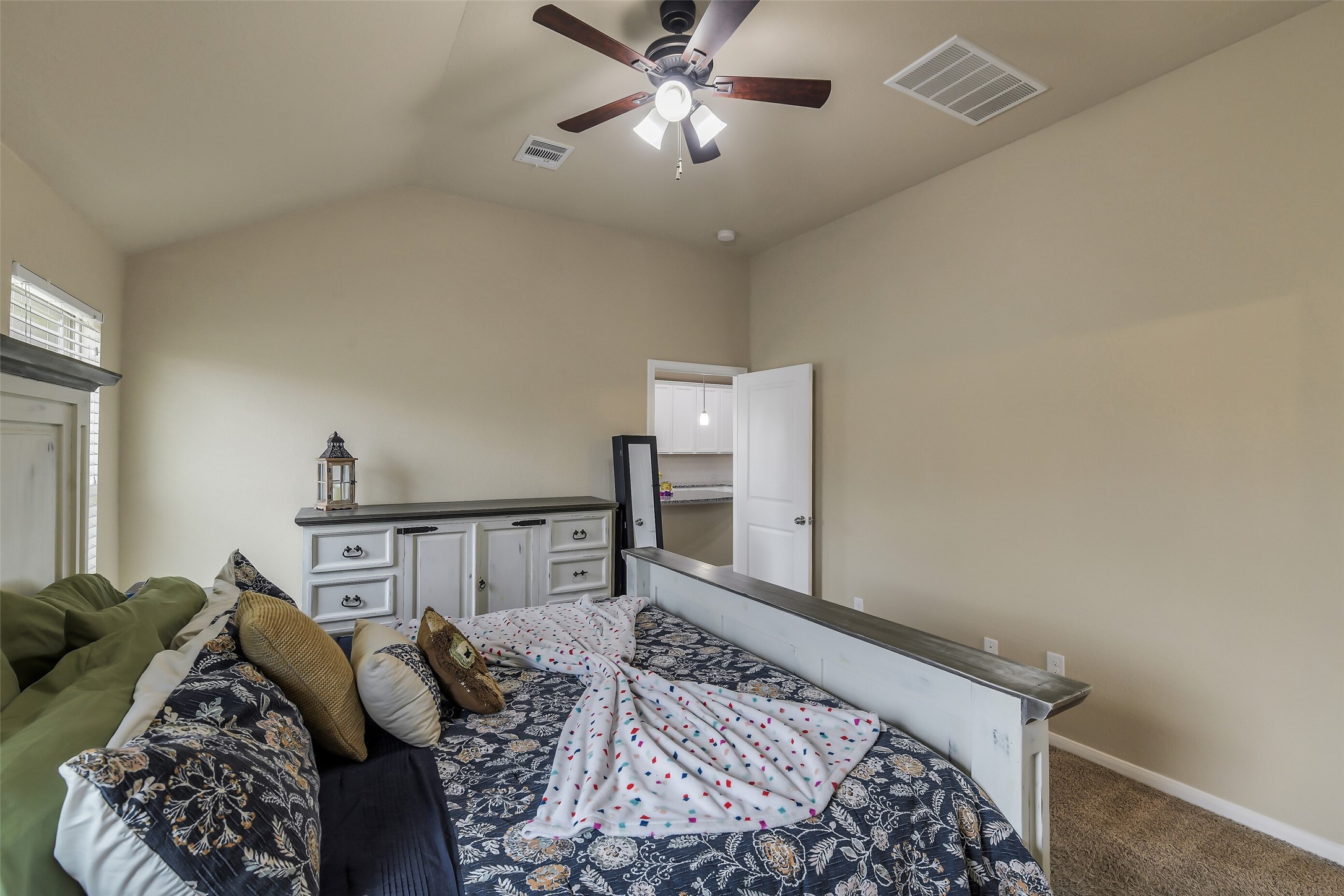 23710 Walnut Maze Court Property Photo 15