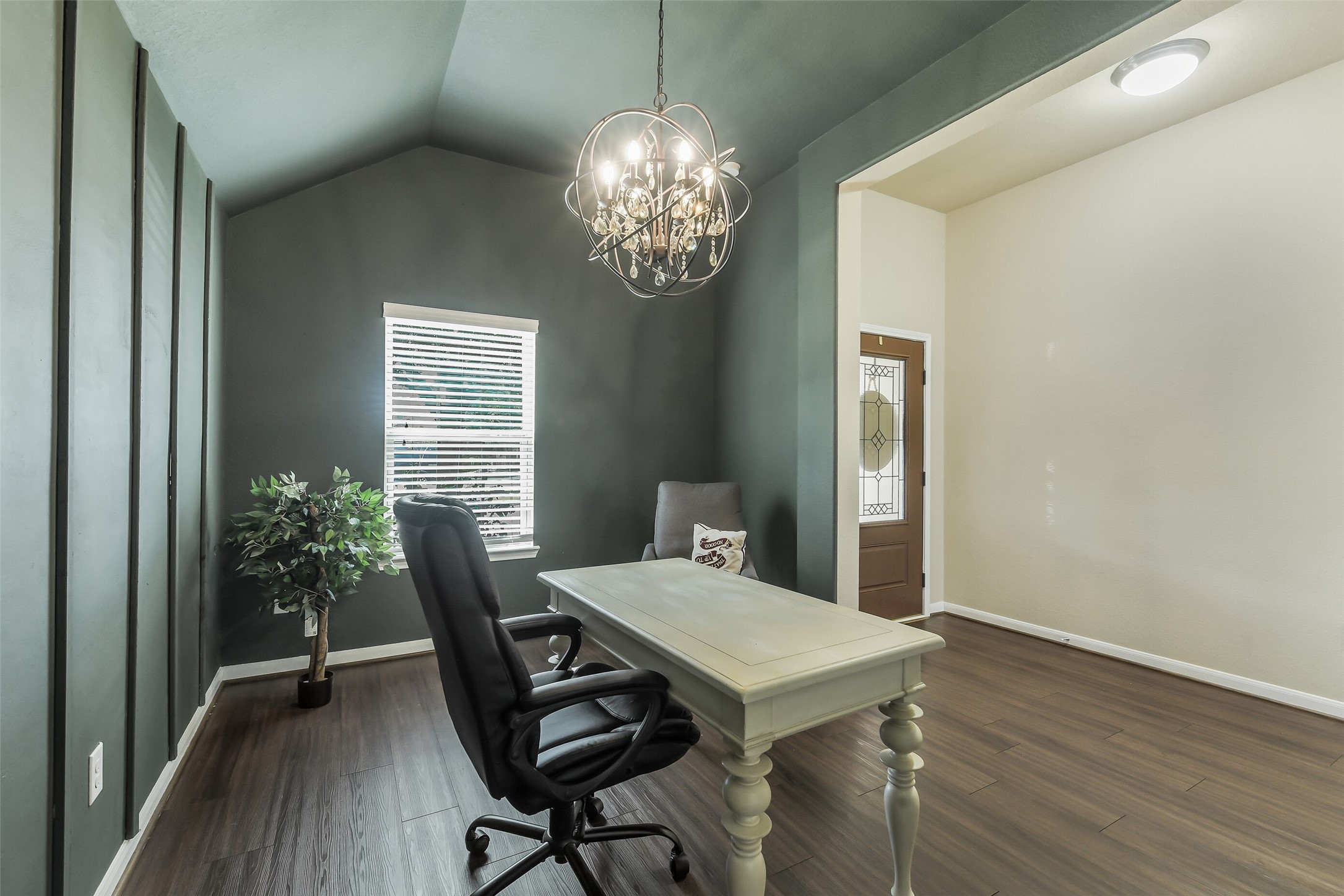 23710 Walnut Maze Court Property Photo 19