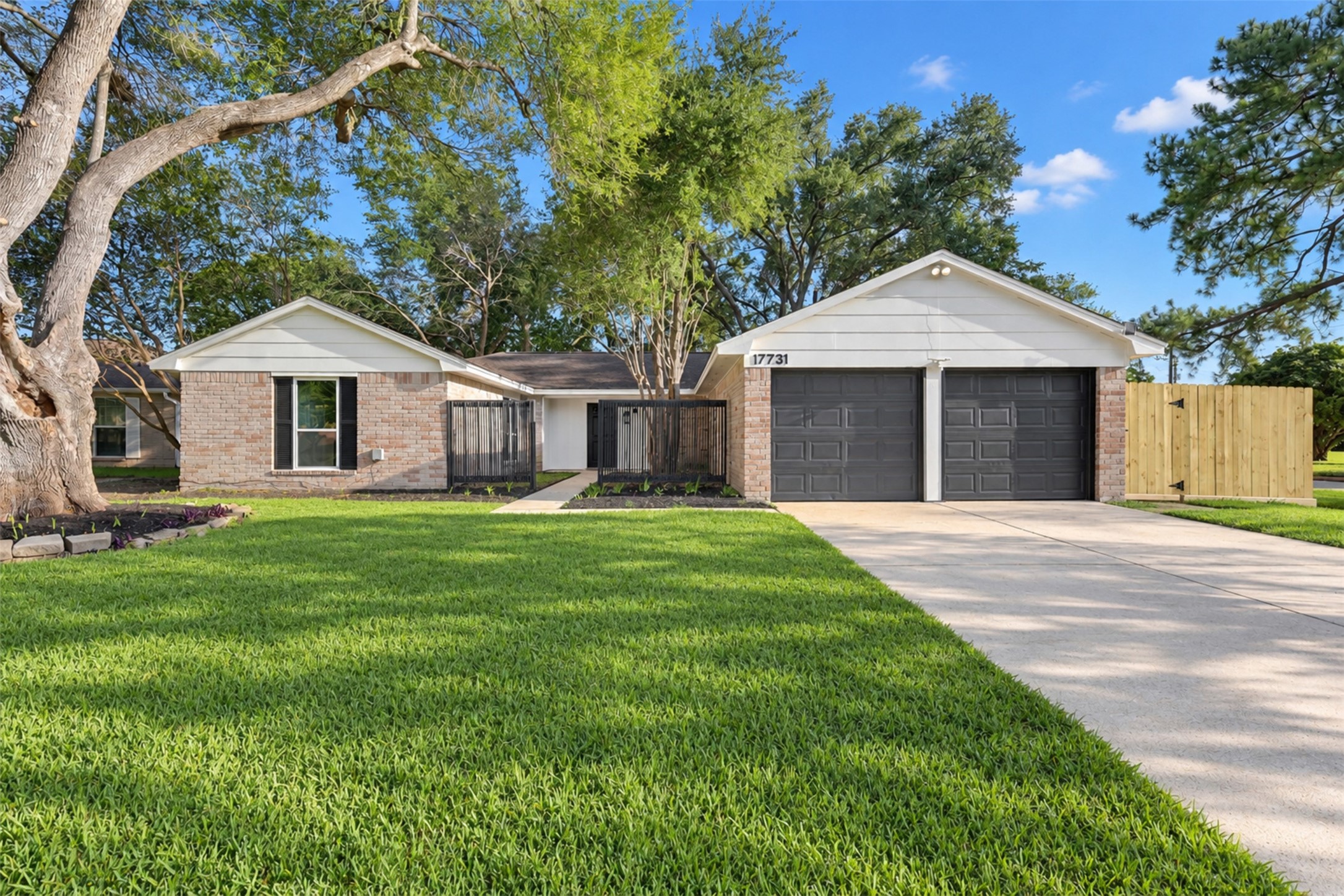17731 Heritage Cove Court Property Photo 1