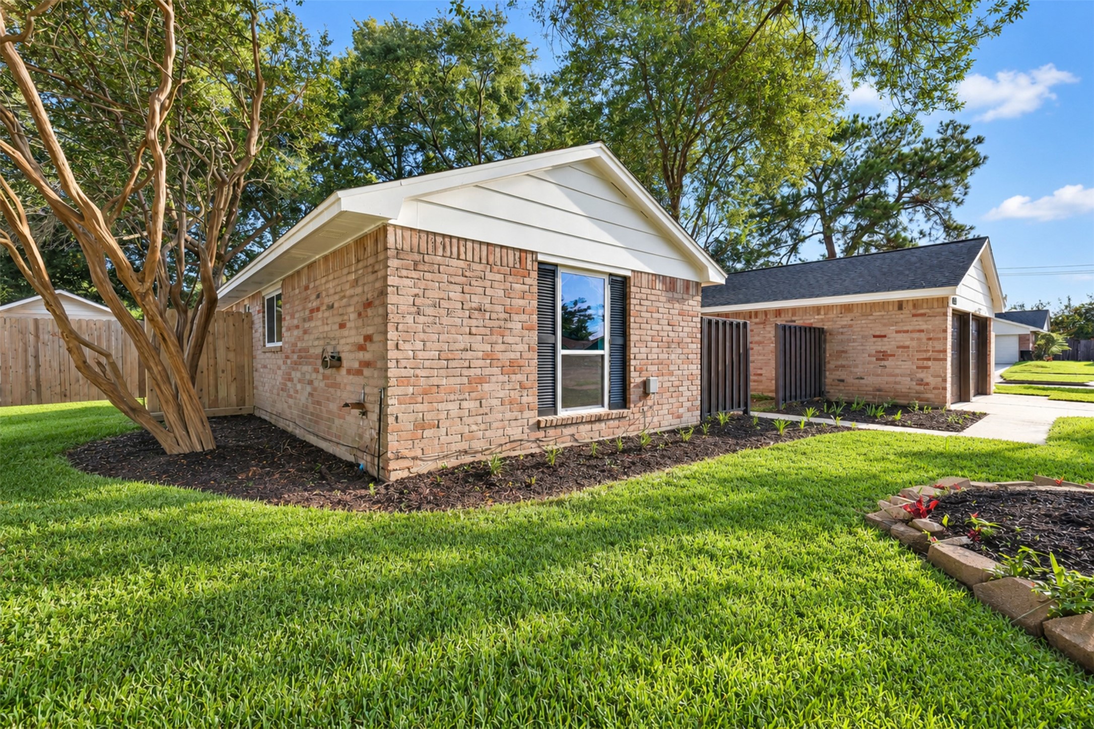 17731 Heritage Cove Court Property Photo 3