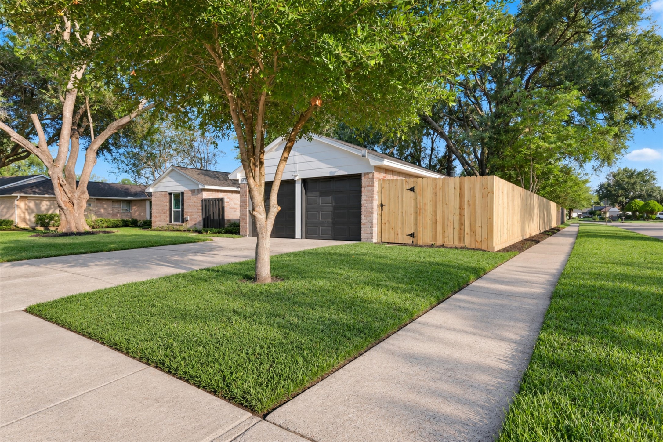 17731 Heritage Cove Court Property Photo 5