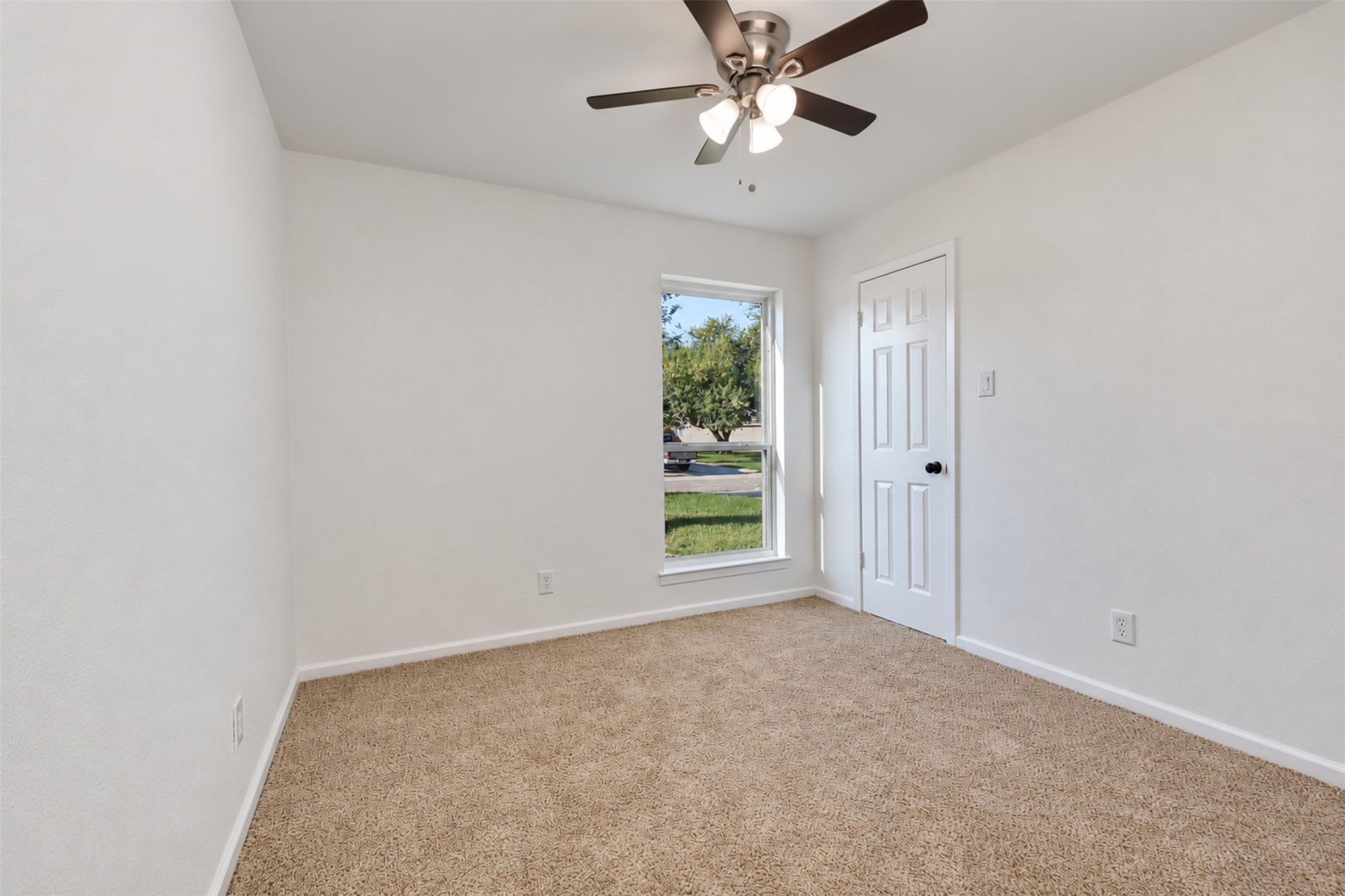 17731 Heritage Cove Court Property Photo 33