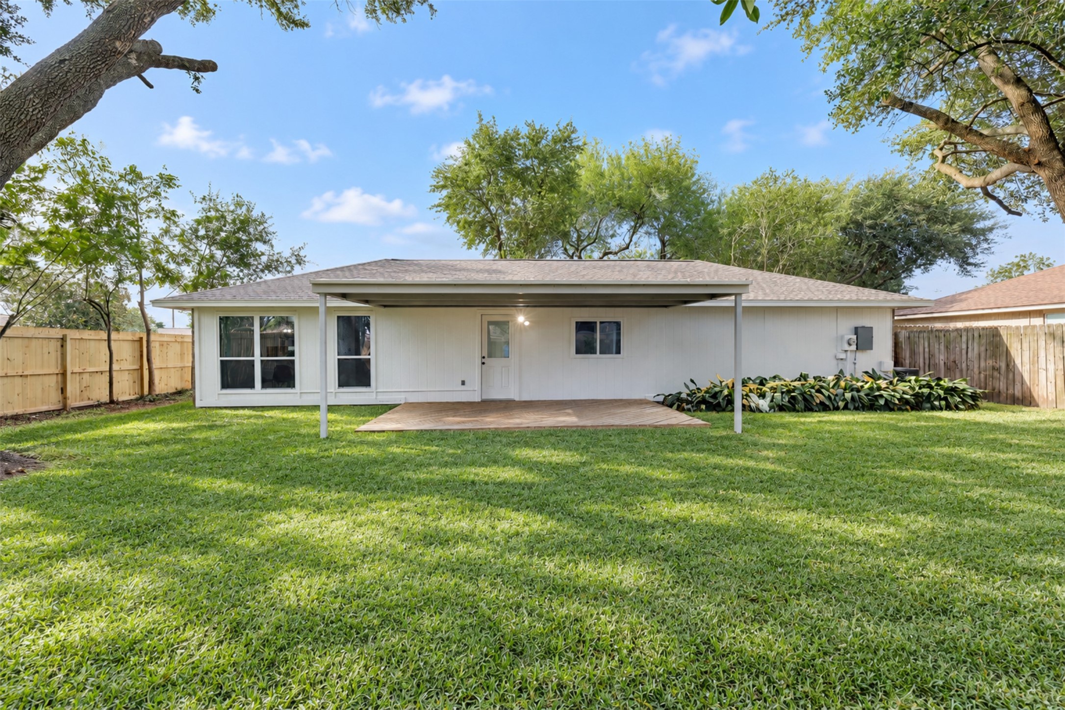 17731 Heritage Cove Court Property Photo 35