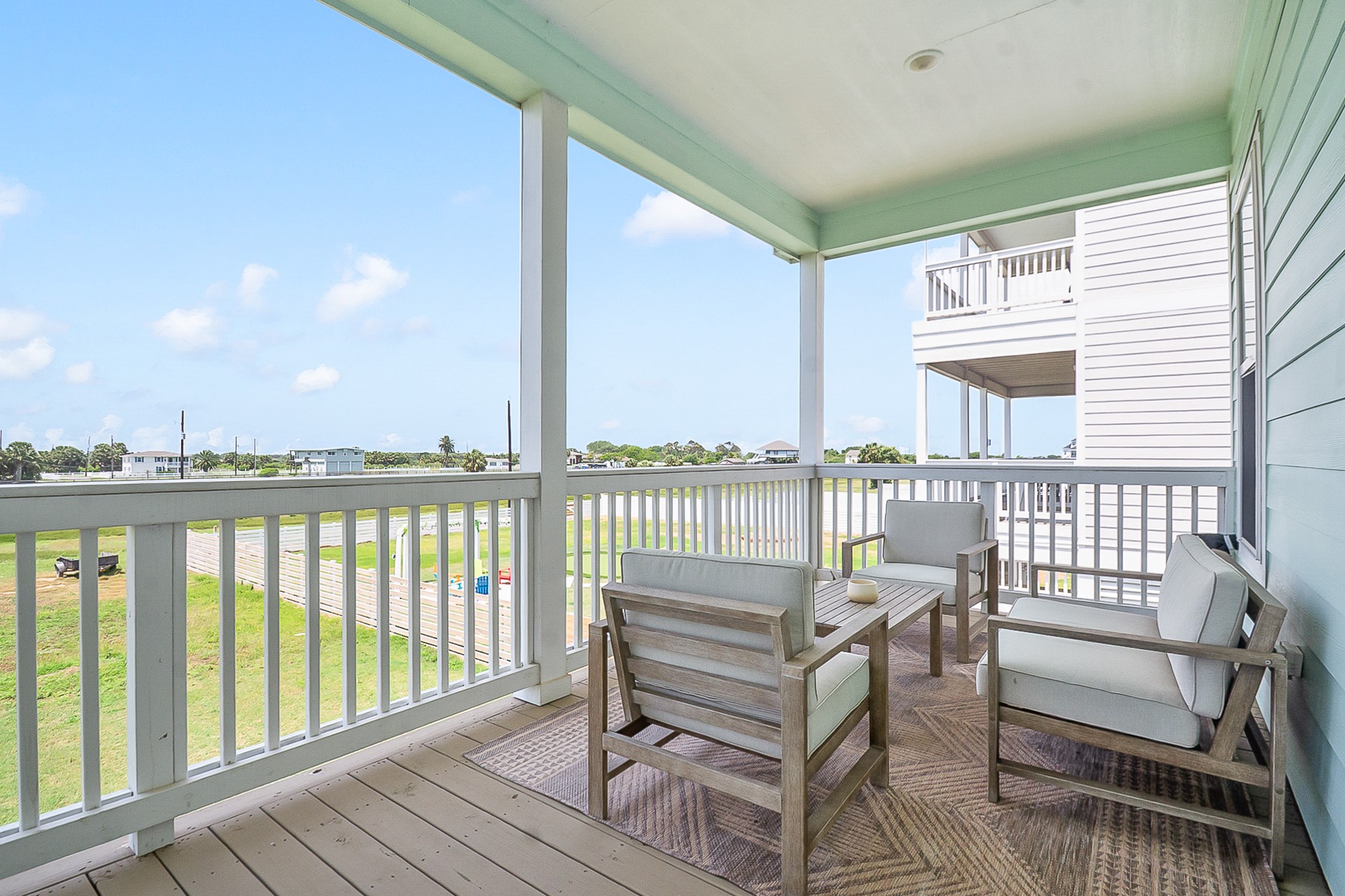 2527 103rd Street Property Photo 9