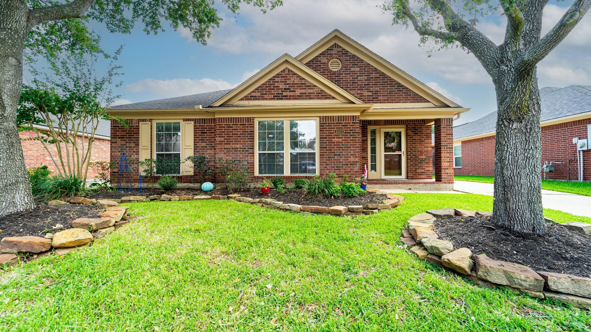 1522 Martin Lake Drive Property Photo 1