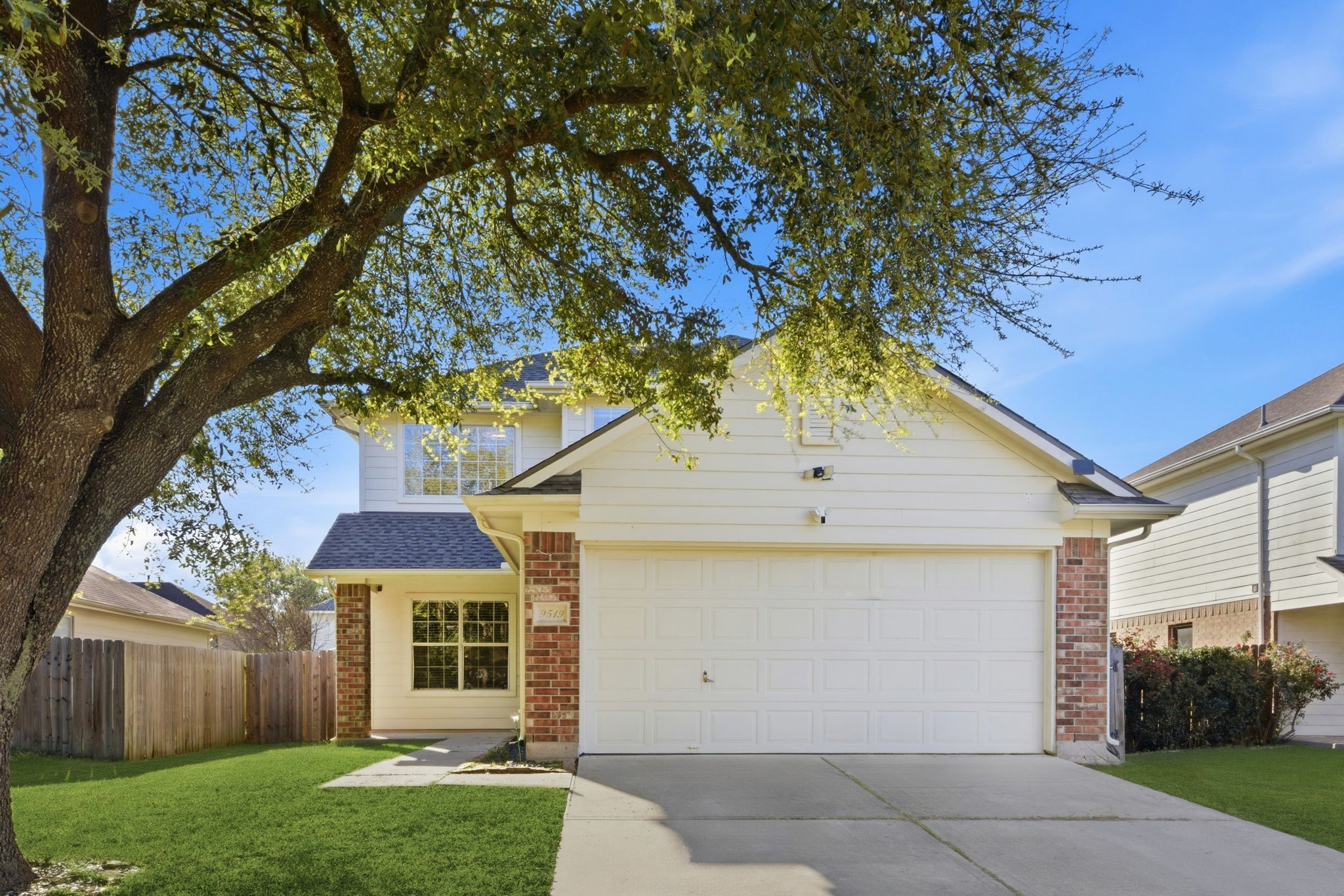 9519 Maple Green Lane Property Photo