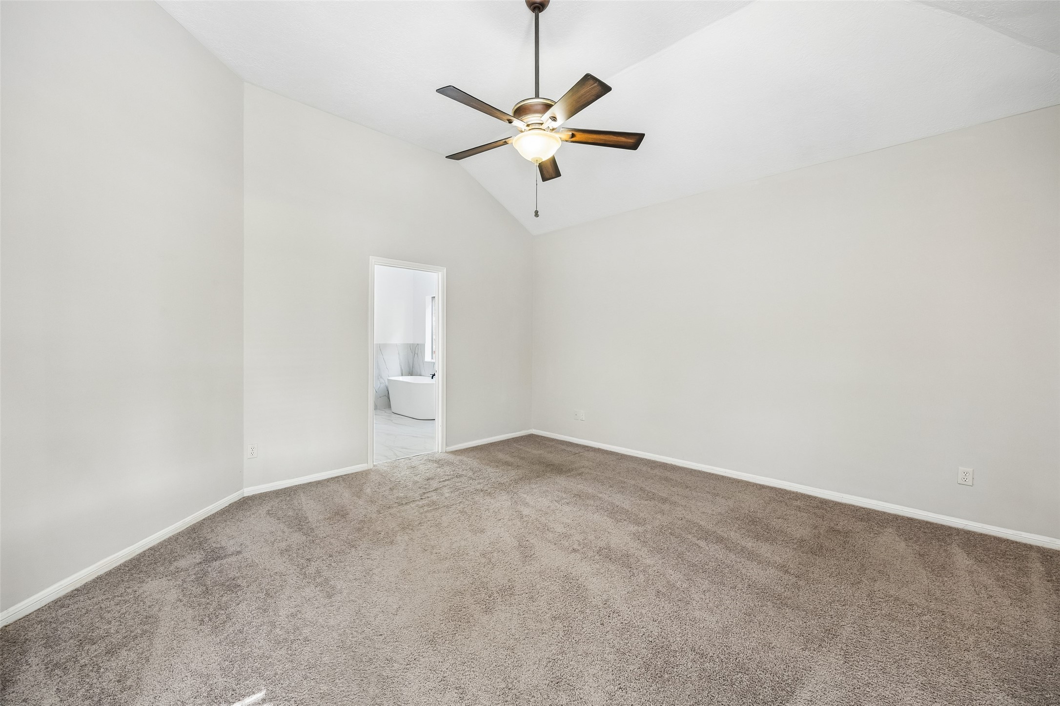 4031 Mission Valley Drive Property Photo 16