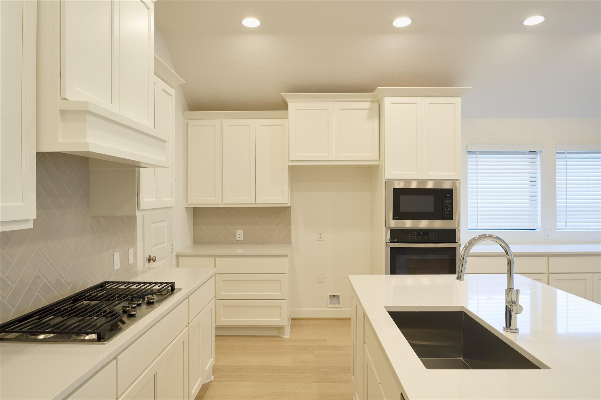 12314 Nightingale Nook Way Property Photo 18