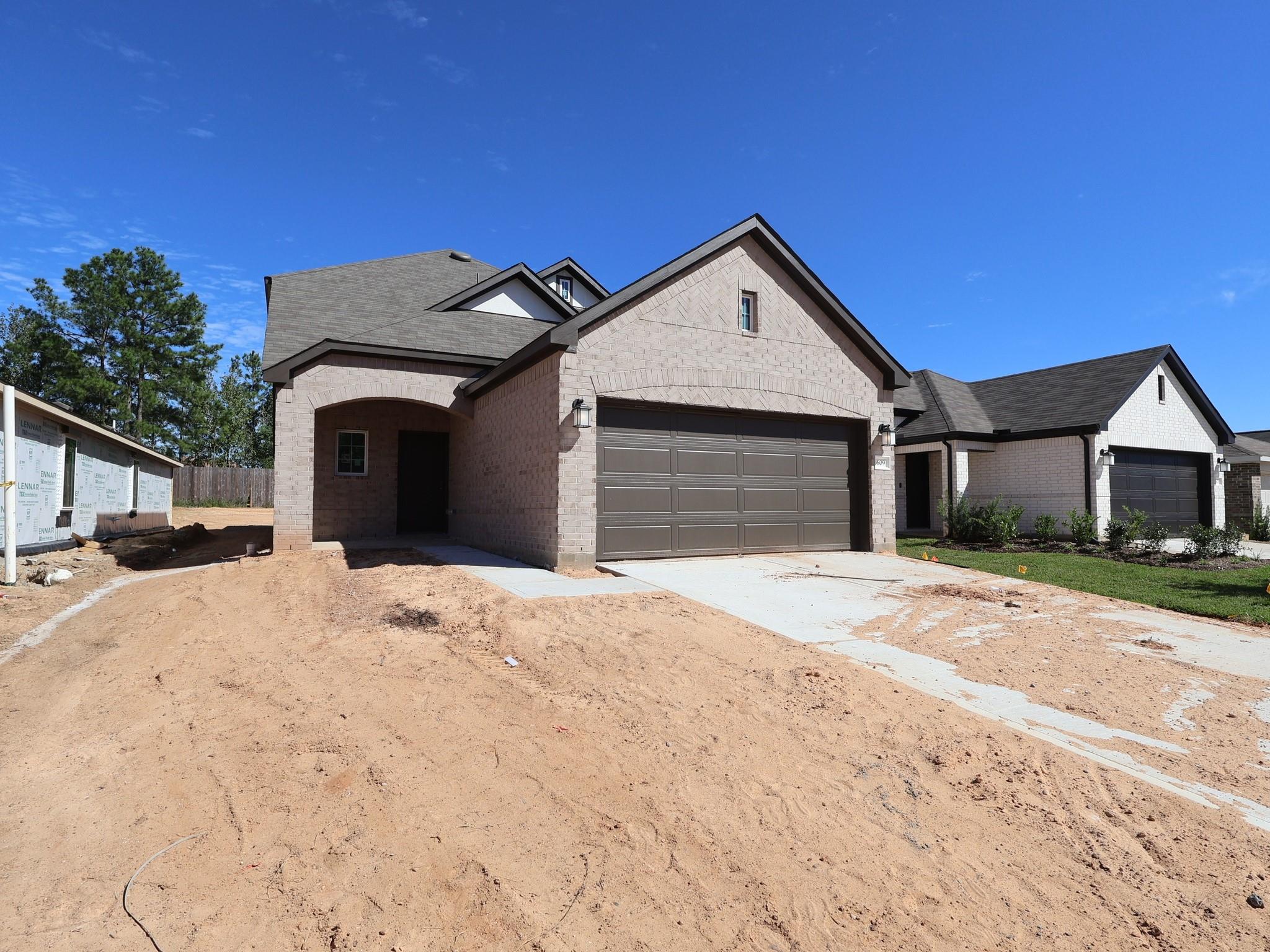 609 Falling Cave Drive, Willis Tx 77378 Property Photo 1