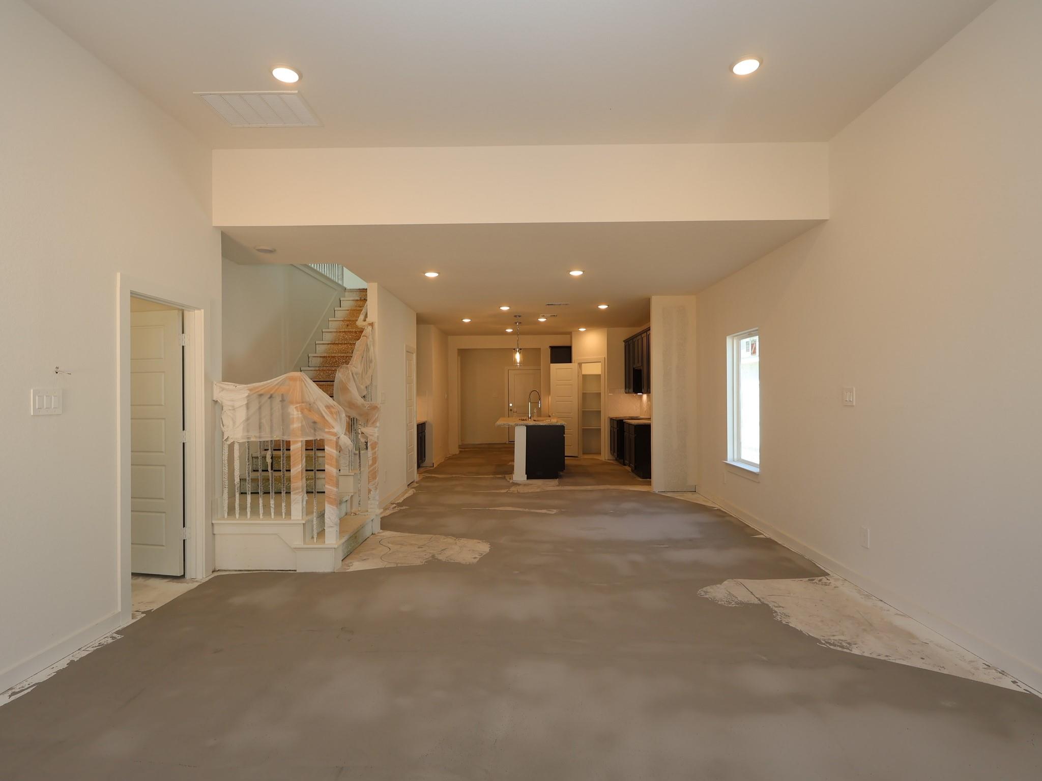 609 Falling Cave Drive, Willis Tx 77378 Property Photo 4