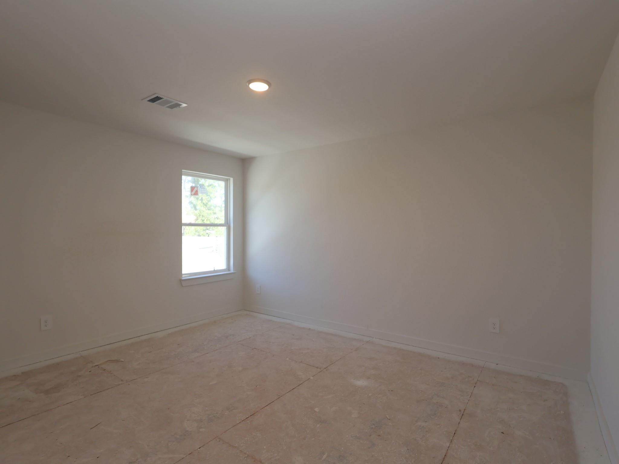 609 Falling Cave Drive, Willis Tx 77378 Property Photo 10