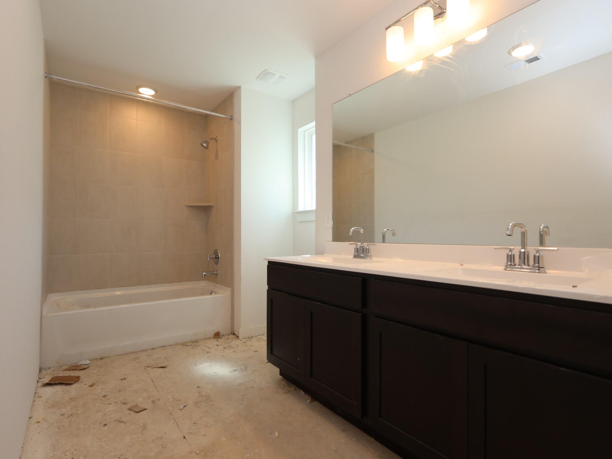 609 Falling Cave Drive, Willis Tx 77378 Property Photo 14