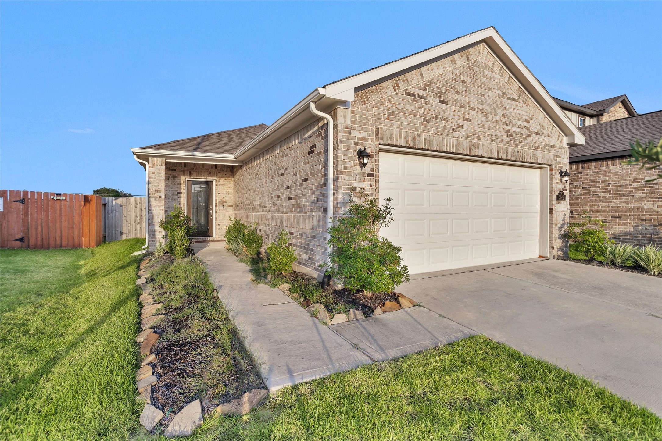 5742 Tabula Rasa Dr Property Photo 1