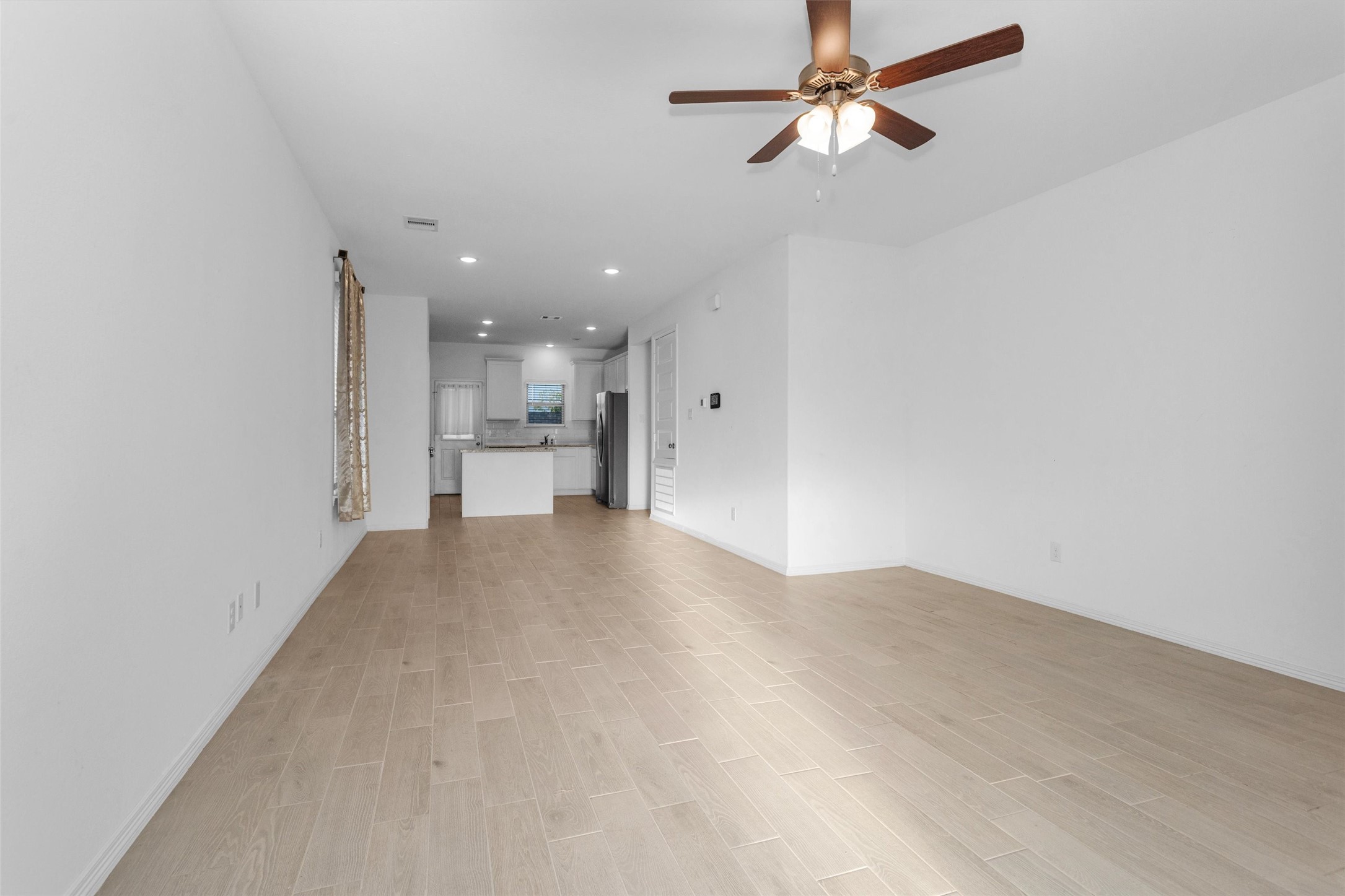 5742 Tabula Rasa Dr Property Photo 3