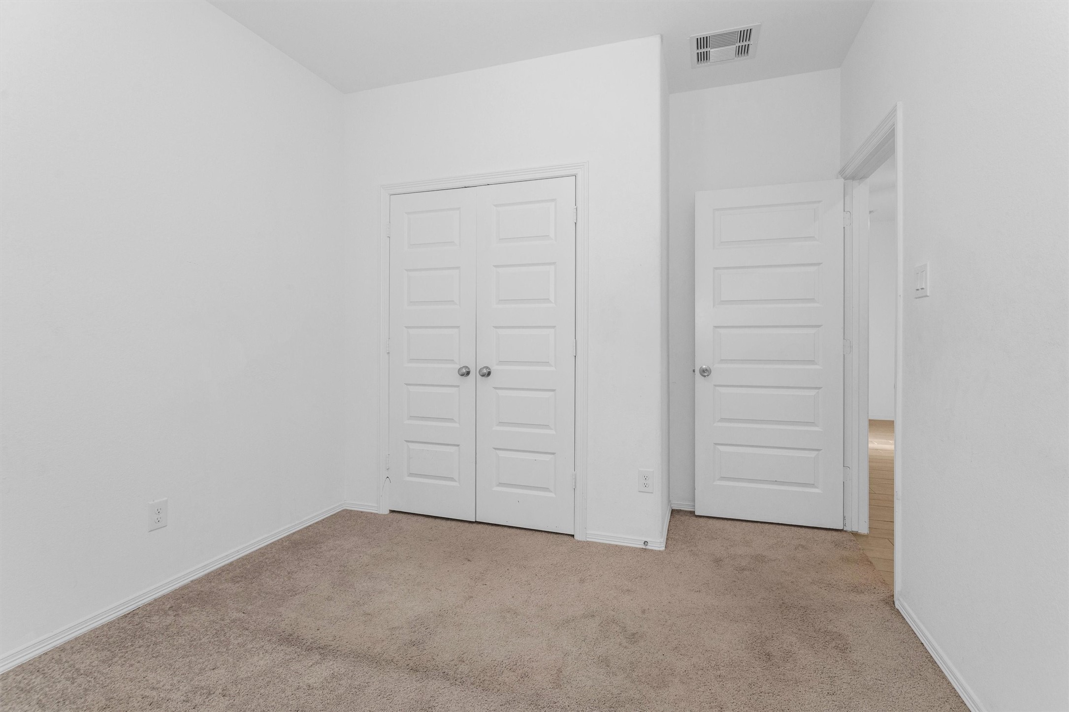 5742 Tabula Rasa Dr Property Photo 7