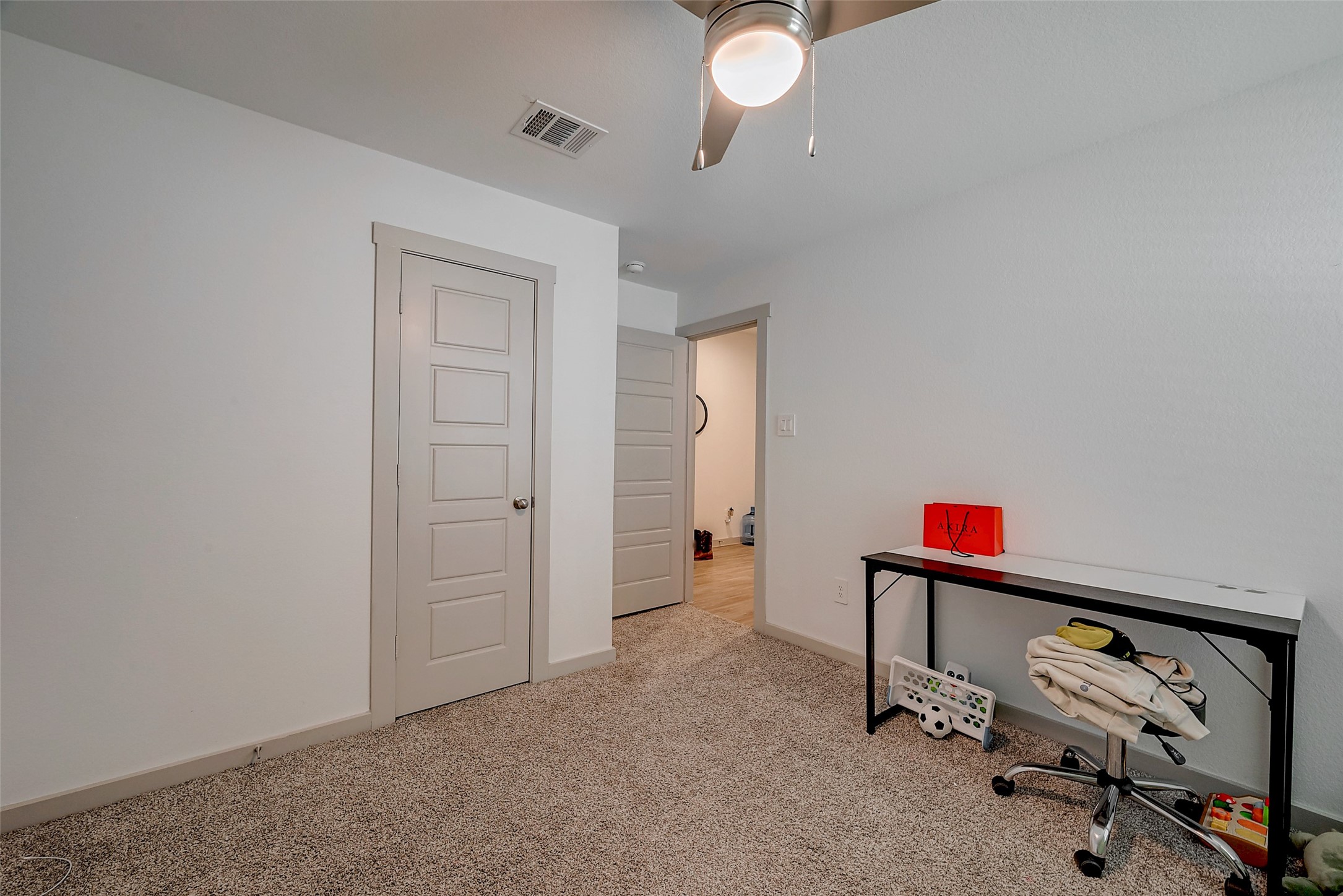 302 Dusty Bridle Lane Property Photo 19