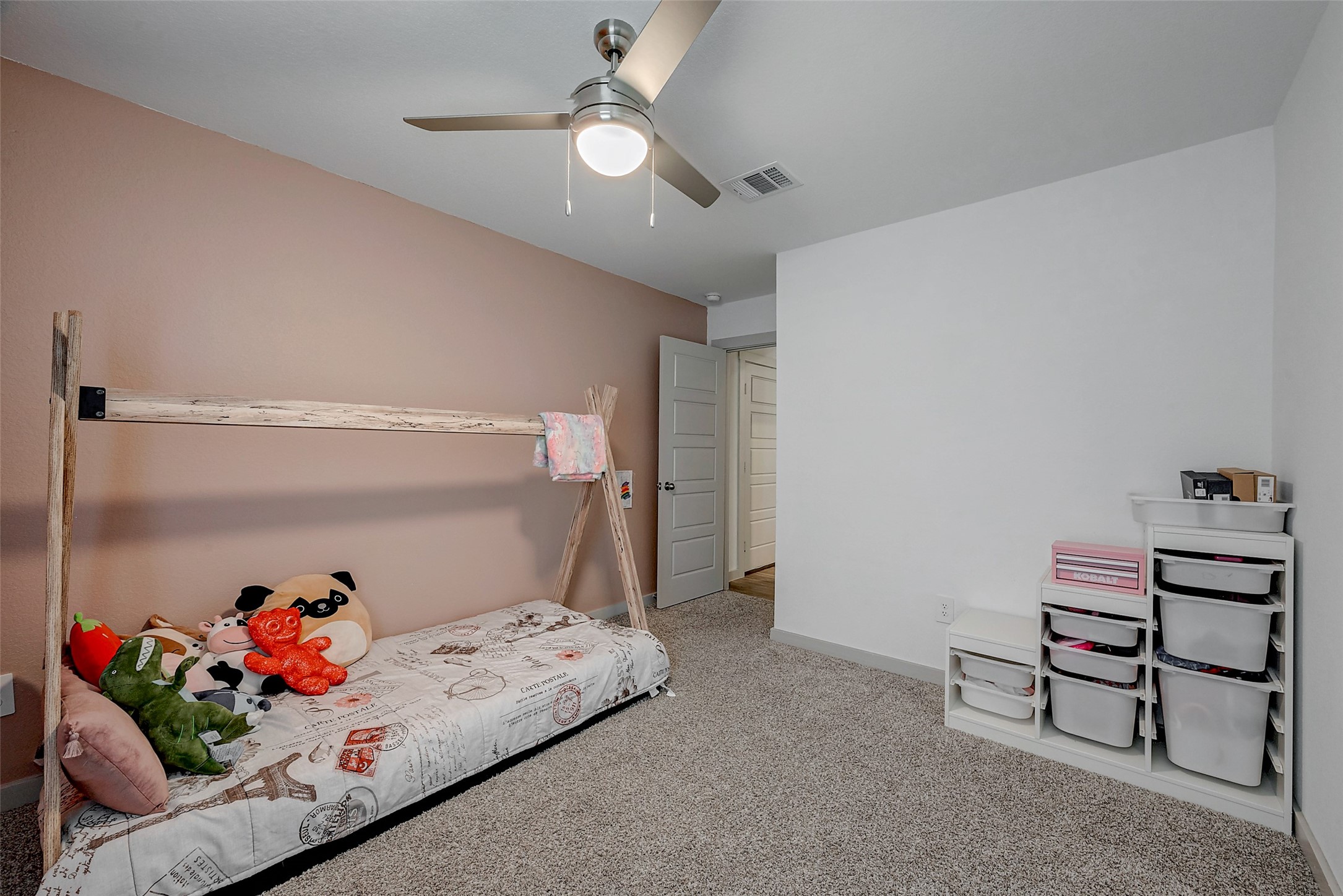 302 Dusty Bridle Lane Property Photo 22