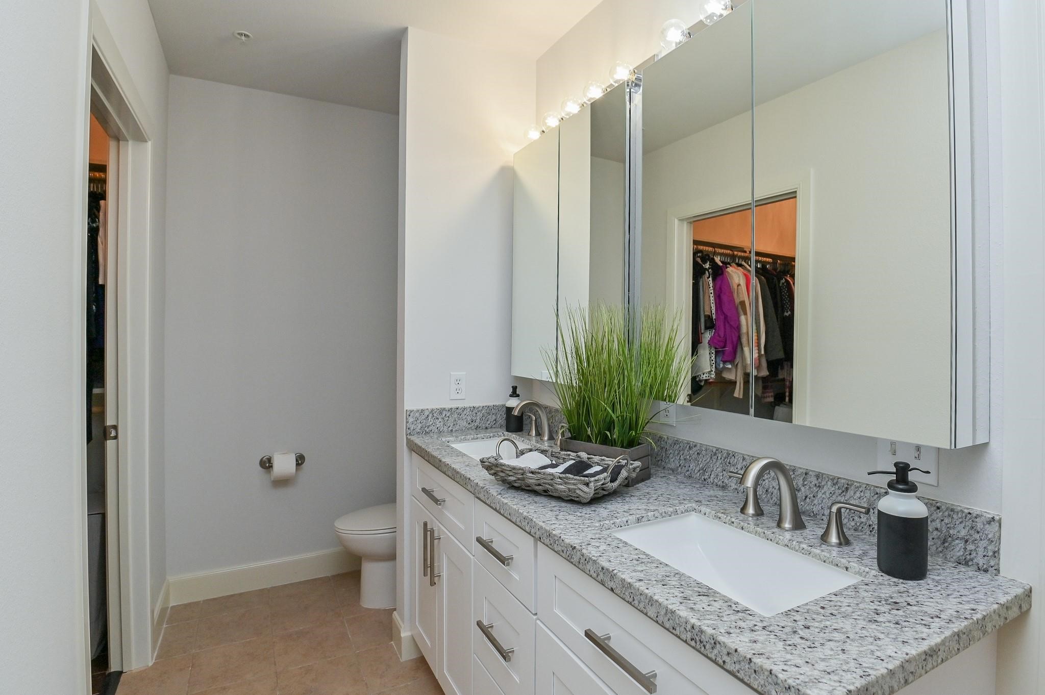 300 St Joseph Parkway 123 Property Photo 12