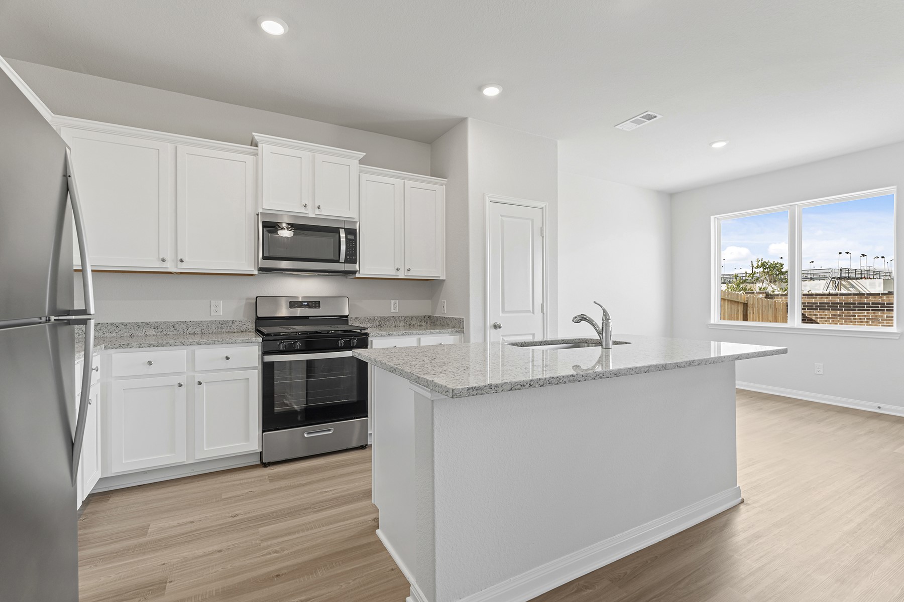 7522 Tipton Meadow Way Property Photo 6