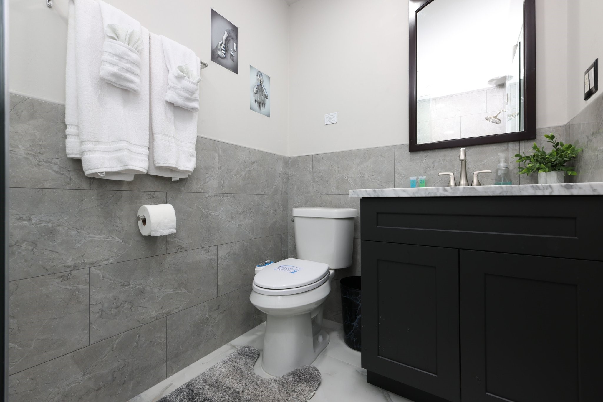 9715 Riddlewood Lane Property Photo 8