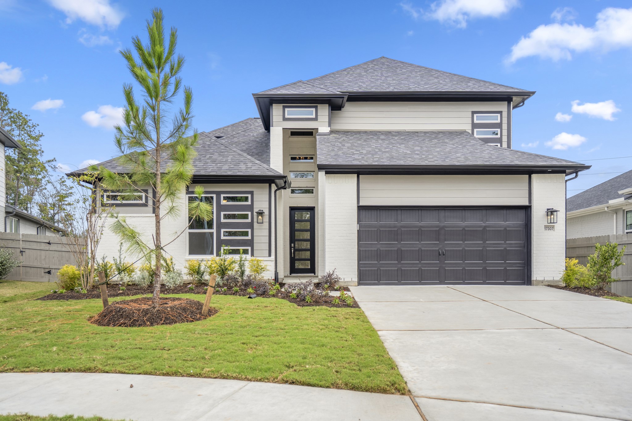 17307 Sunflower Petals Trail Property Photo 45