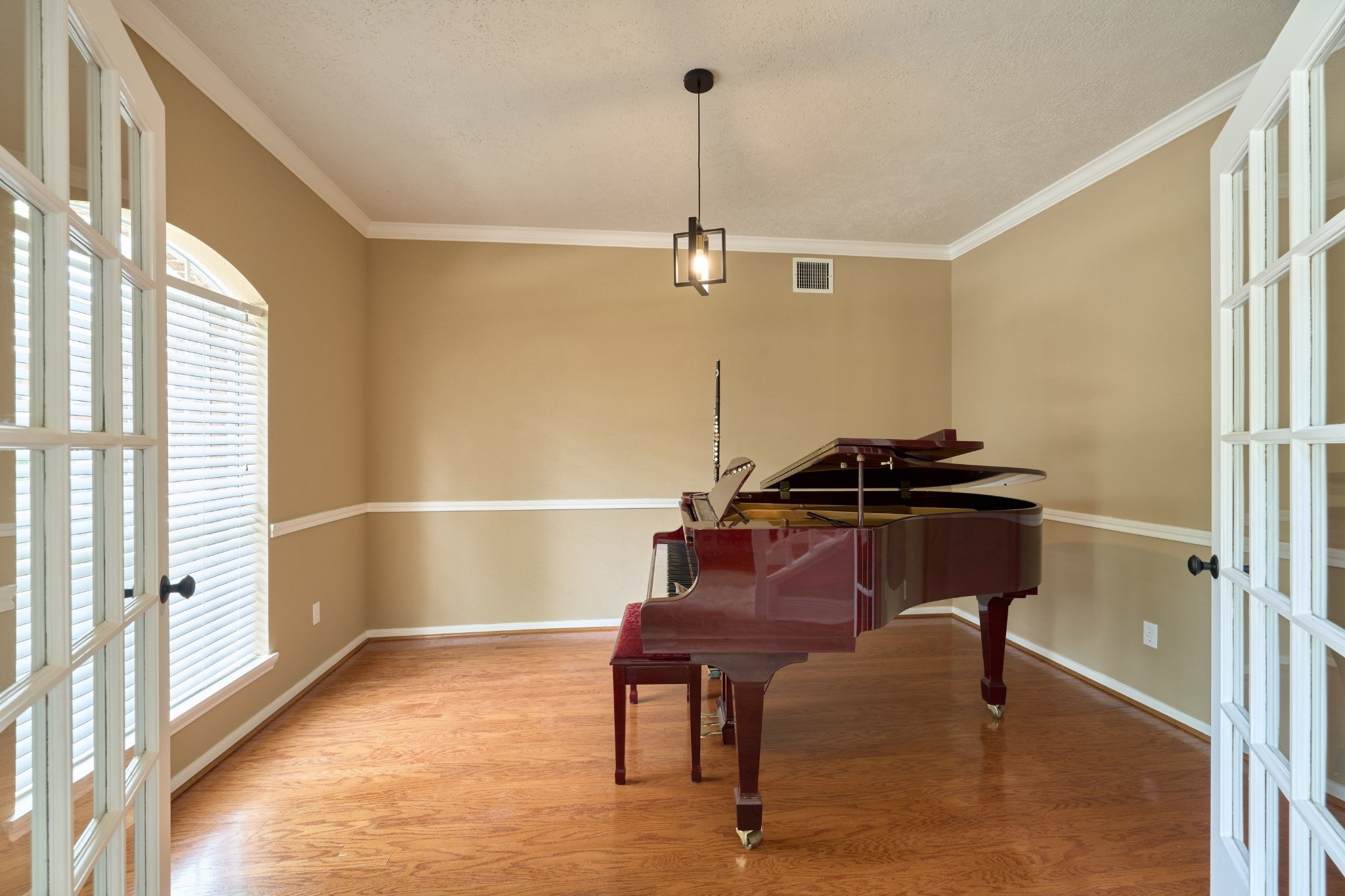 28130 Laura Court Property Photo 20