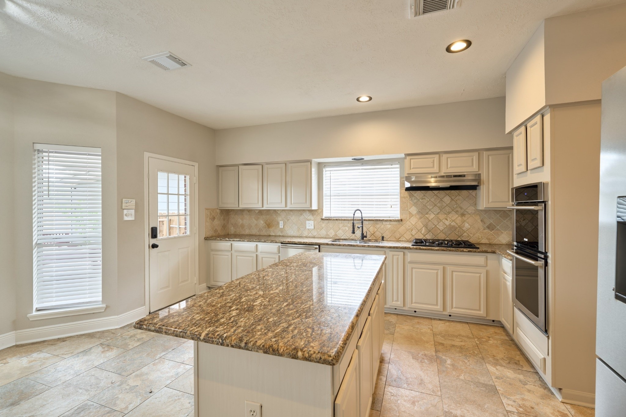 28130 Laura Court Property Photo 37