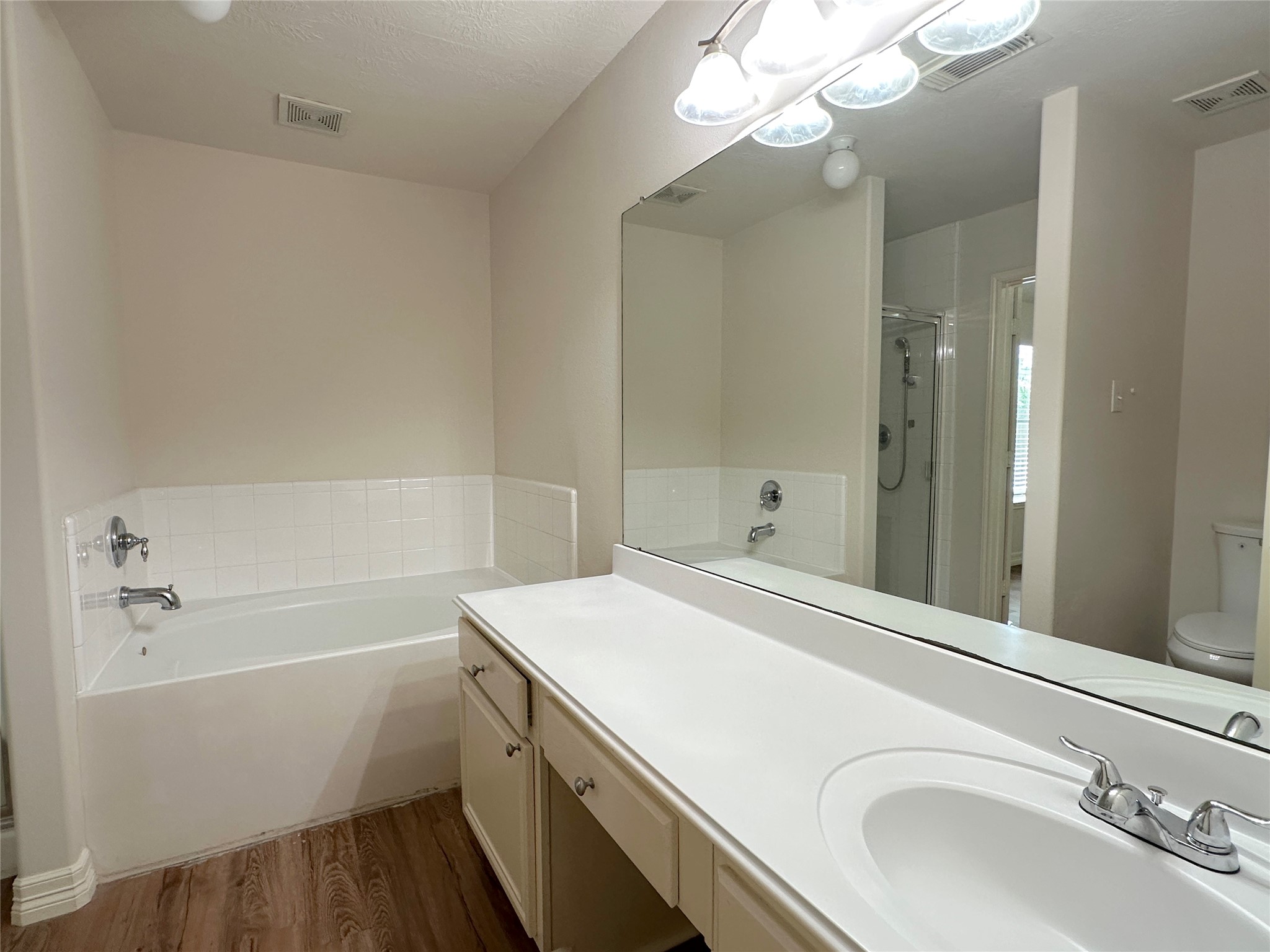 702 Danbury Park Lane Property Photo 16