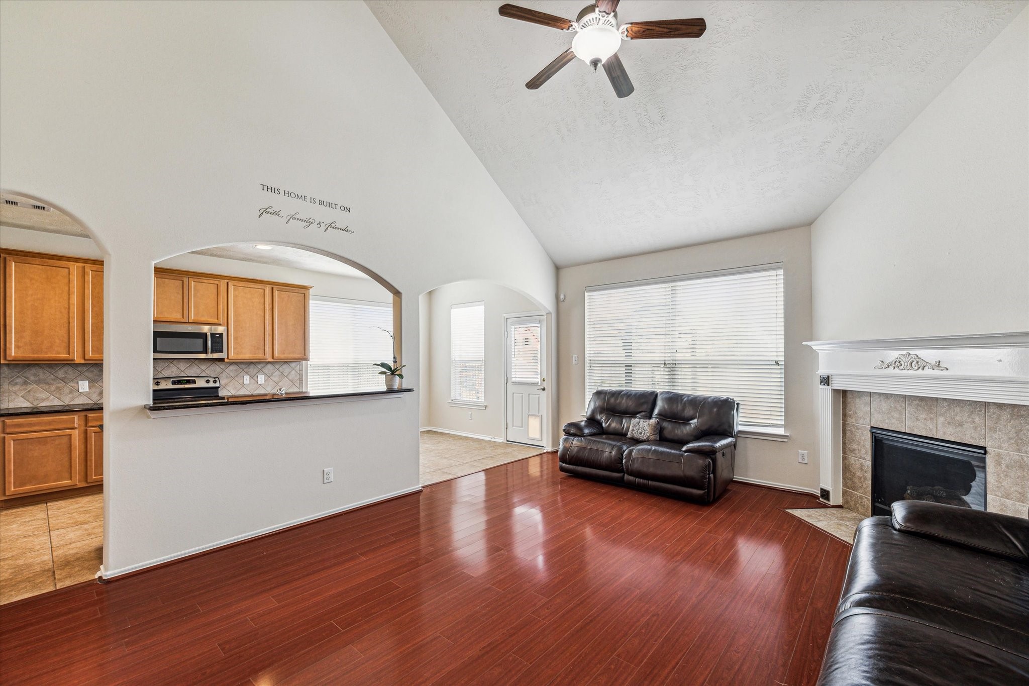 31 Quillwood Place Property Photo 3