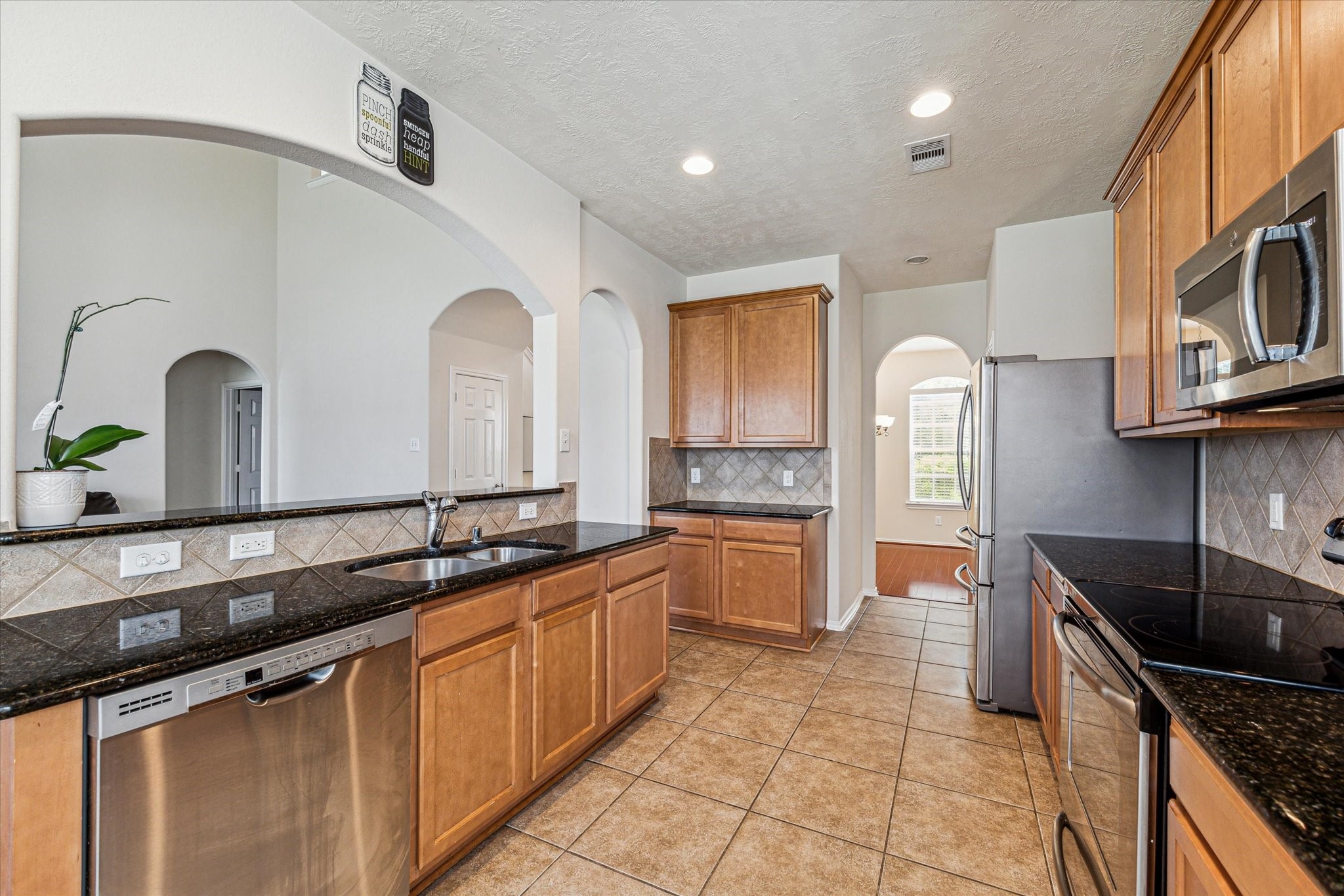 31 Quillwood Place Property Photo 6