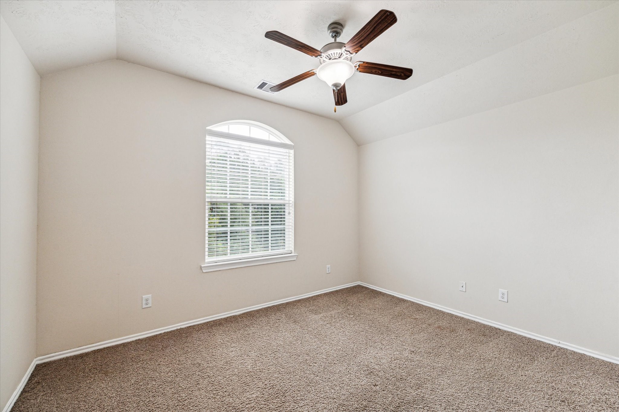 31 Quillwood Place Property Photo 11
