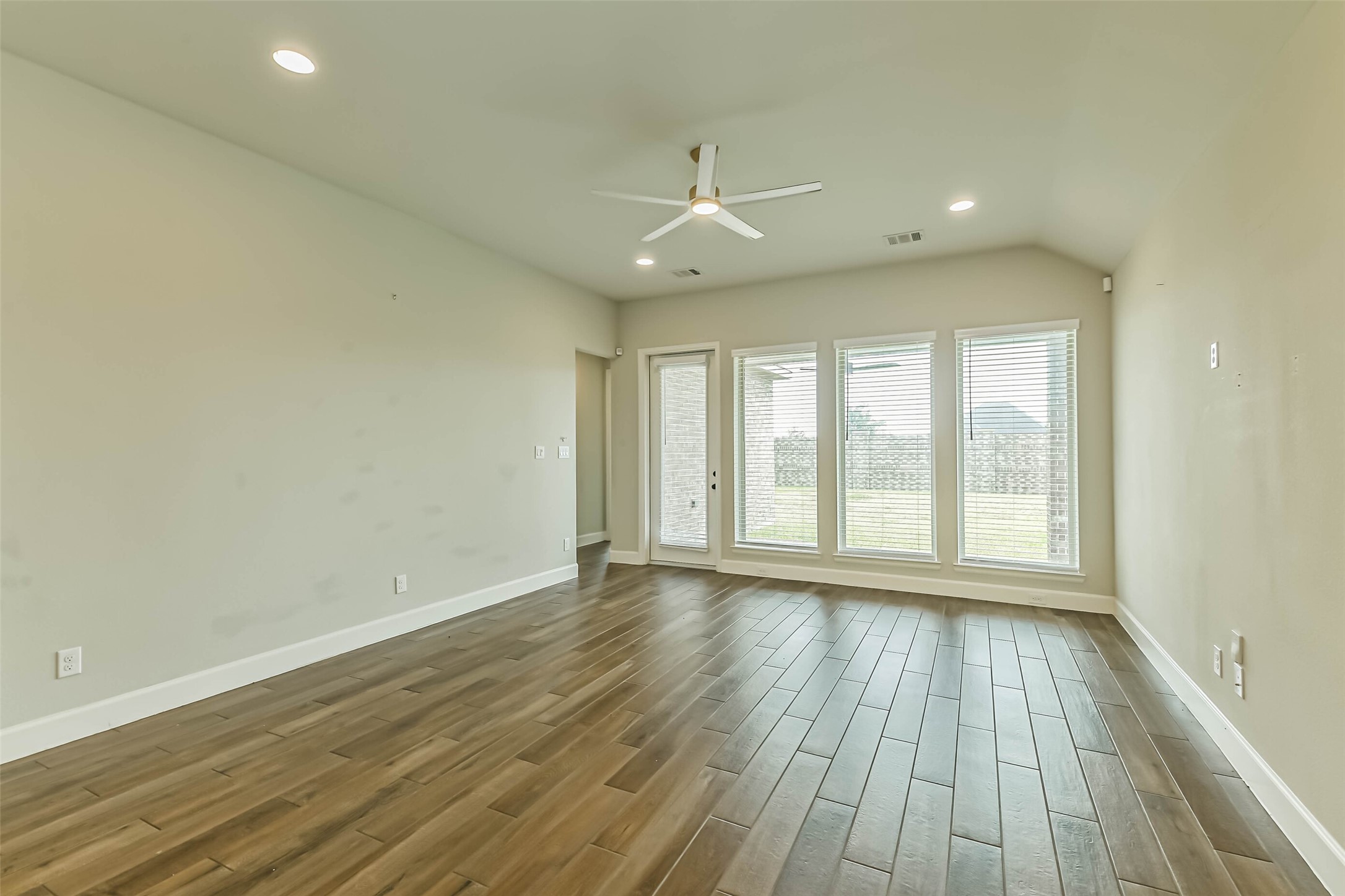 18903 Brego Lane Property Photo 9