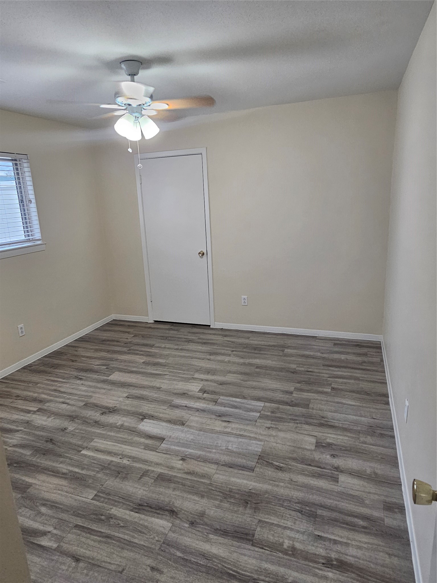 1113 E Amherst Lane Property Photo 14