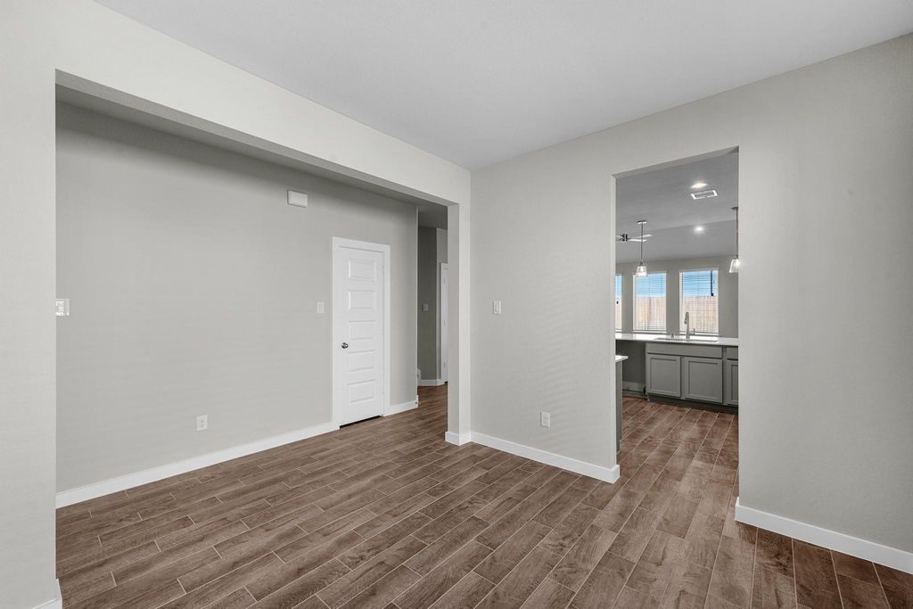 500 Fire Mountain Drive Property Photo 8