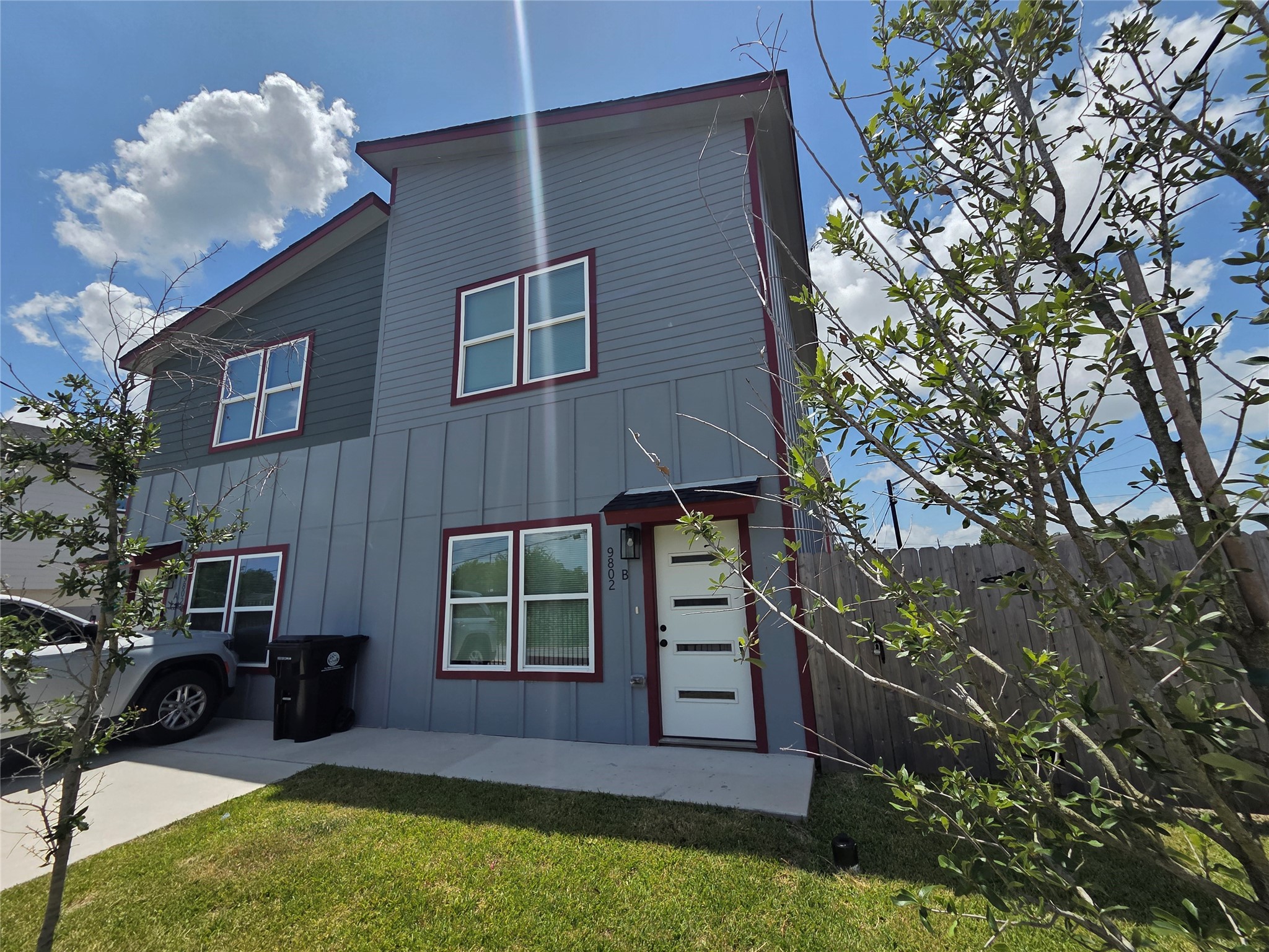 9806 Fillmore Street B Property Photo 1
