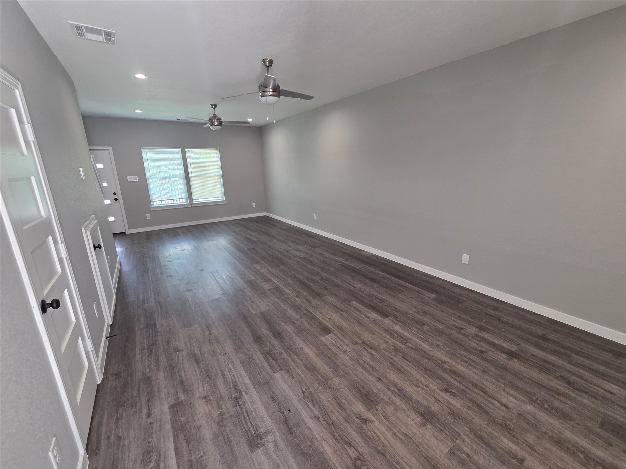 9806 Fillmore Street B Property Photo 6