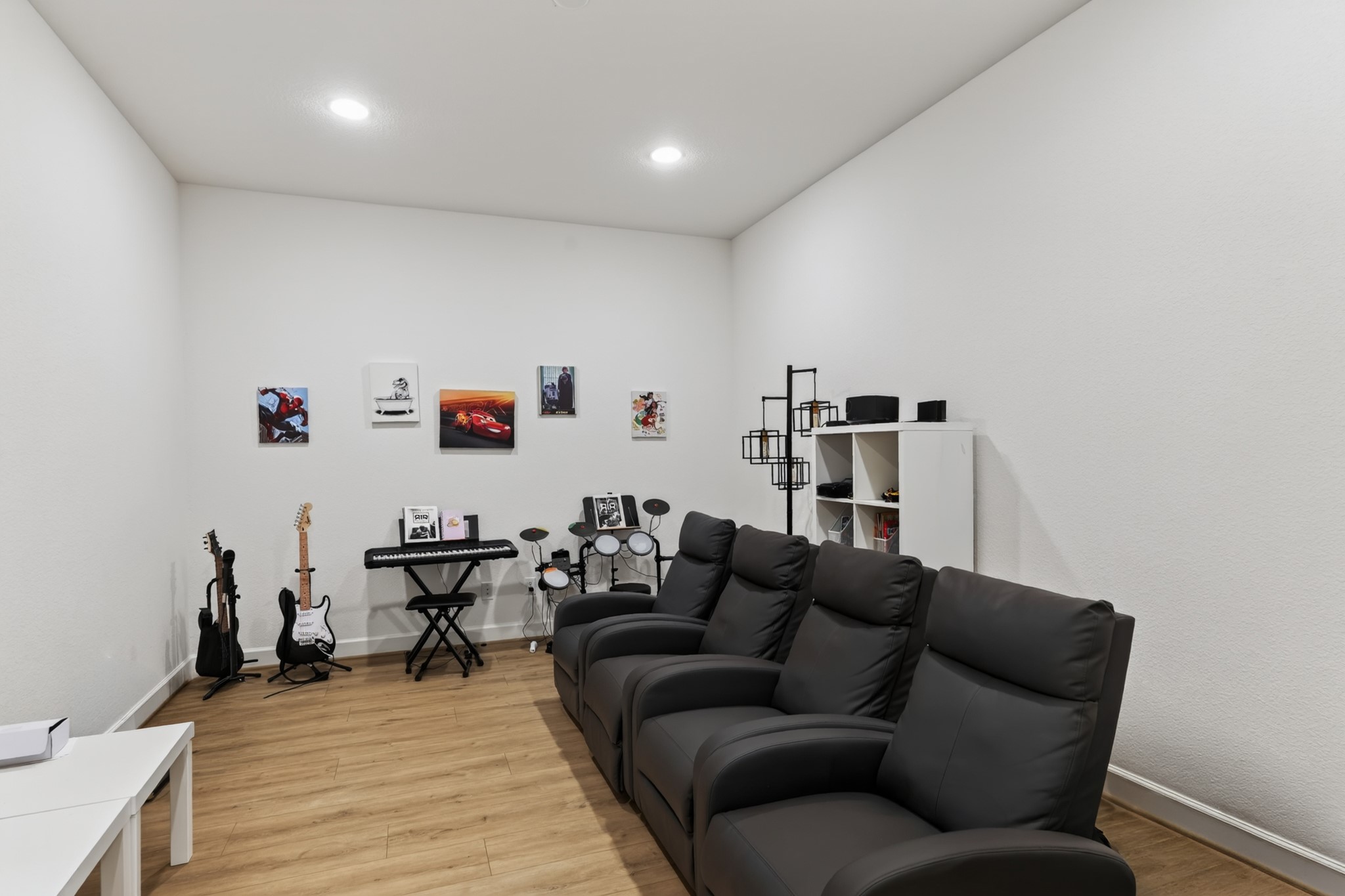 413 Brackendale Court Property Photo 10