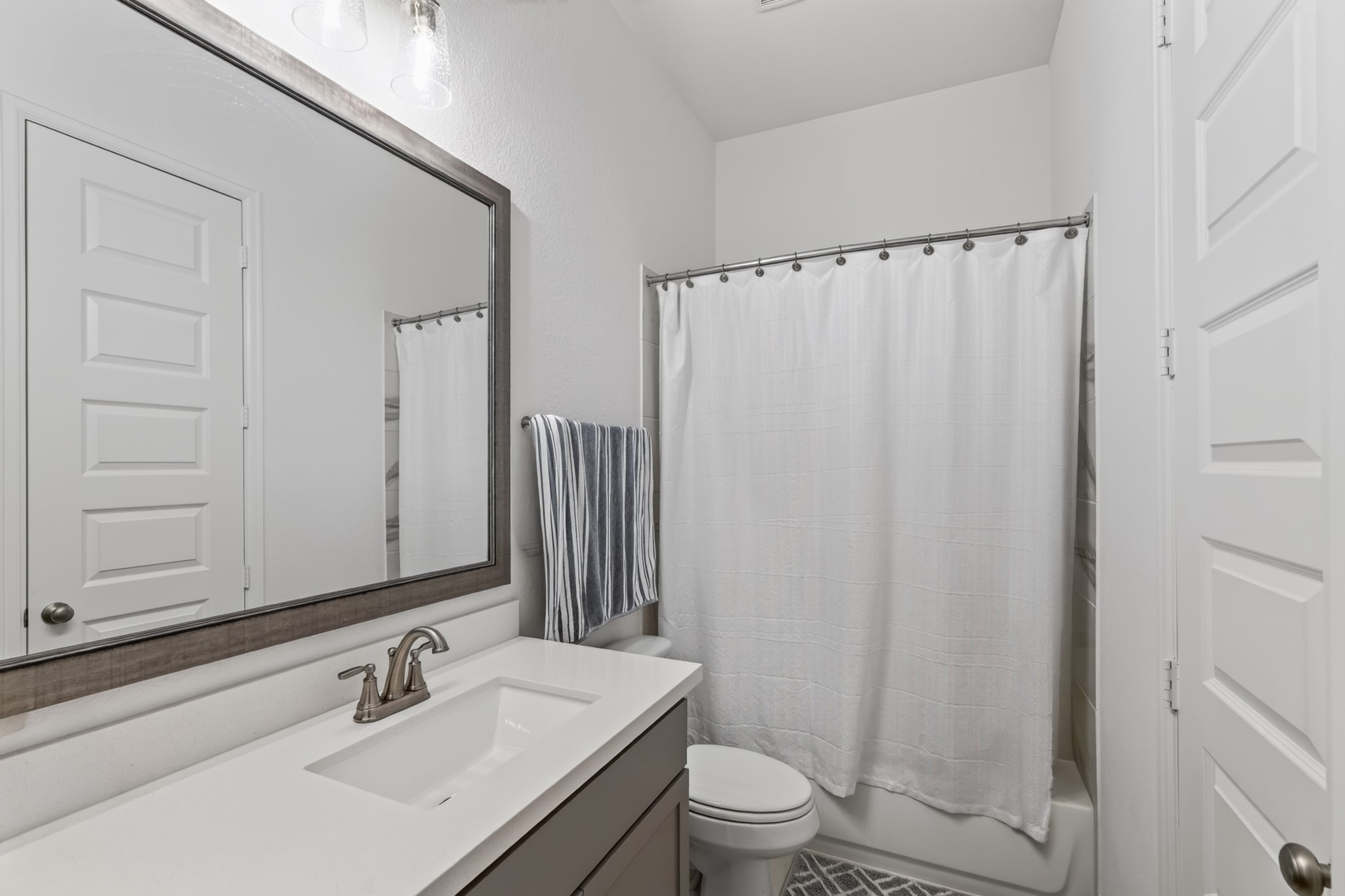 413 Brackendale Court Property Photo 20