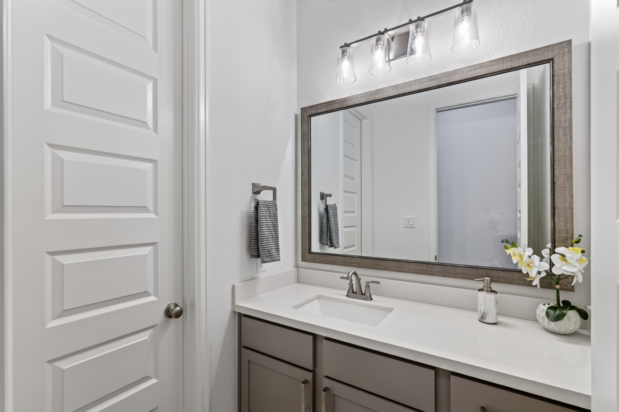 413 Brackendale Court Property Photo 24