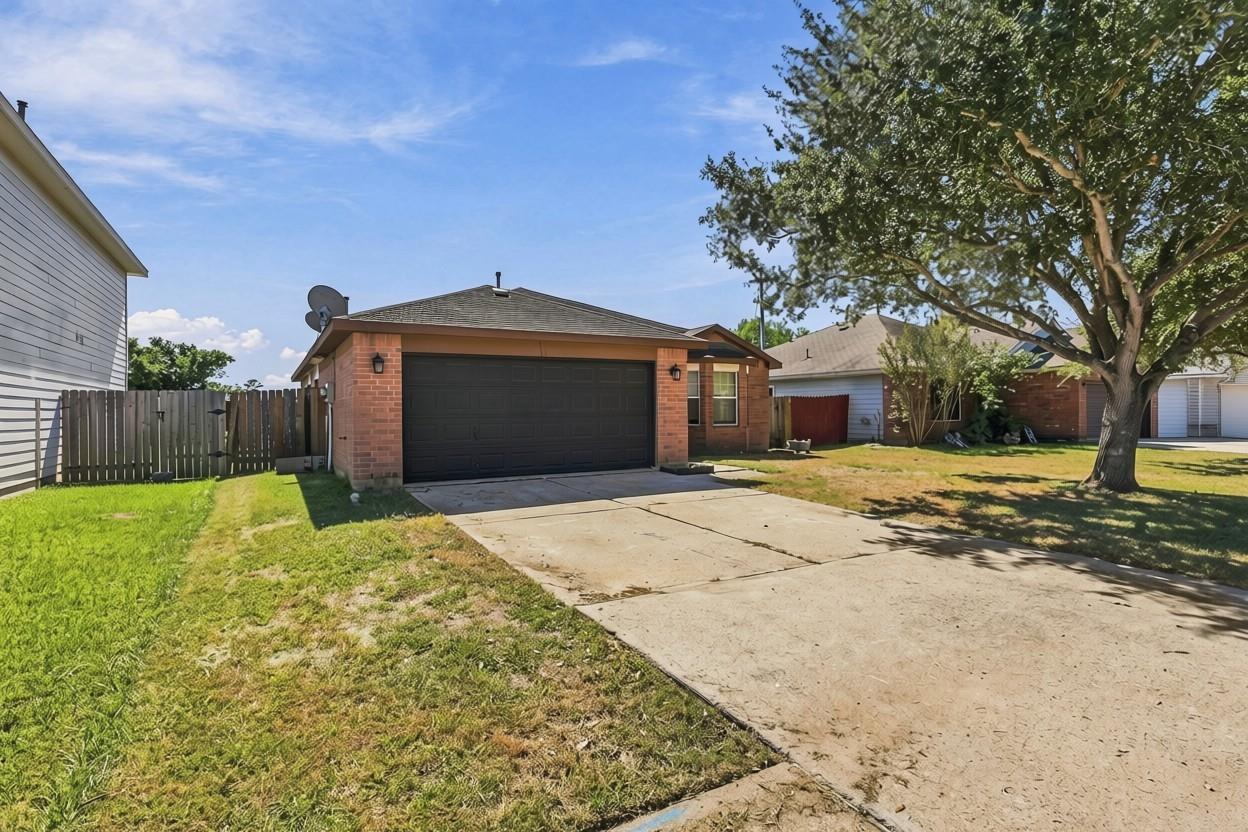 3910 Ridge Canyon Road, Baytown Tx 77521 Property Photo 3