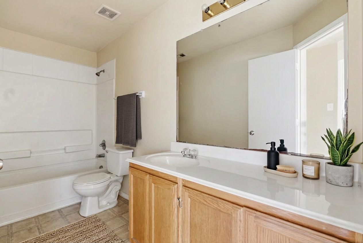 3910 Ridge Canyon Road, Baytown Tx 77521 Property Photo 10