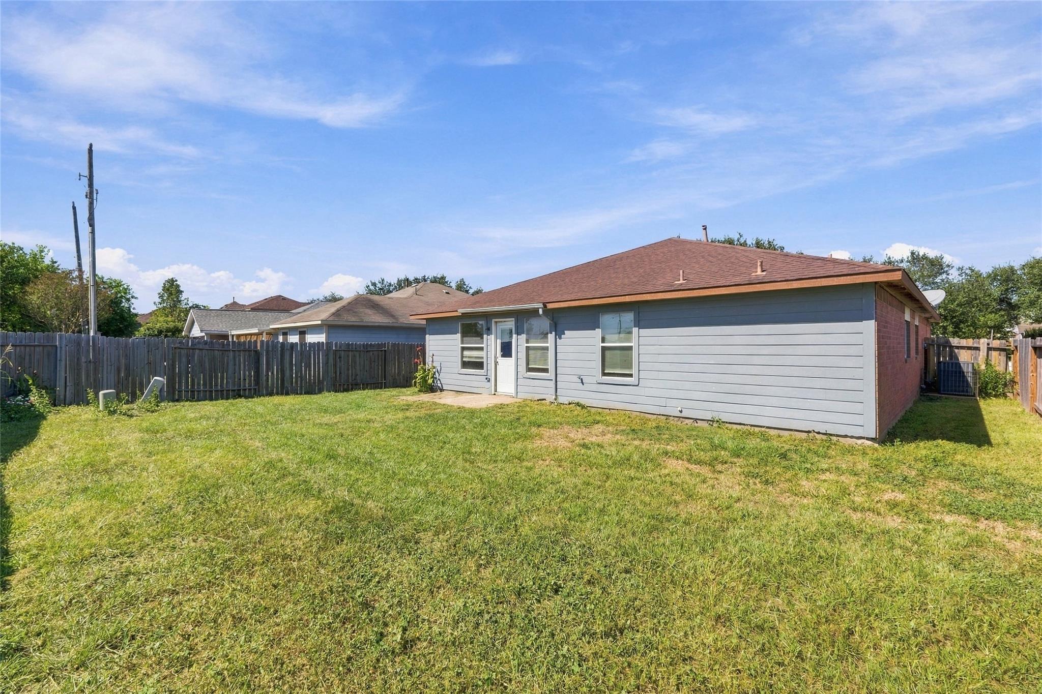 3910 Ridge Canyon Road, Baytown Tx 77521 Property Photo 12
