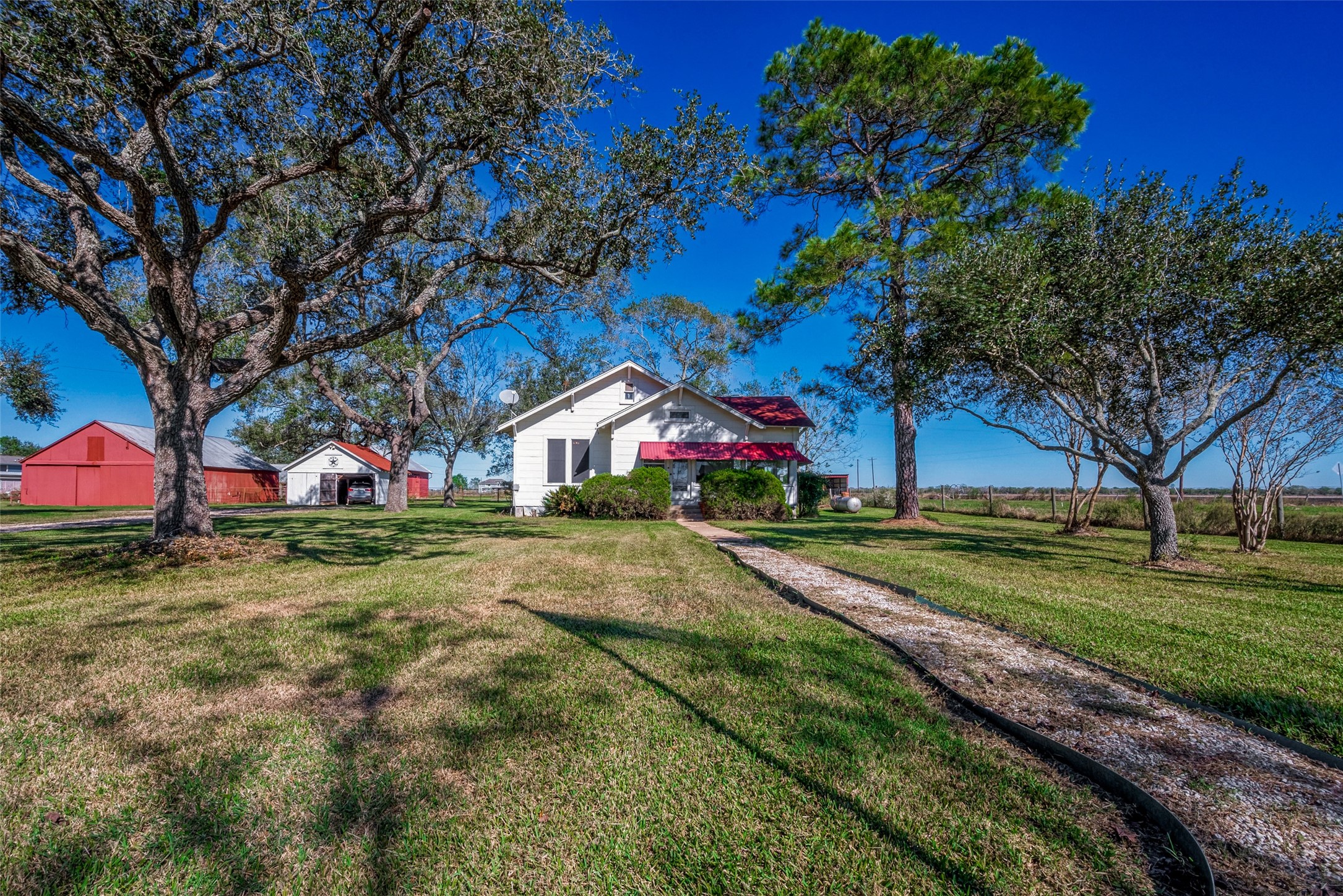 3415 Fm 360 Road Property Photo 4
