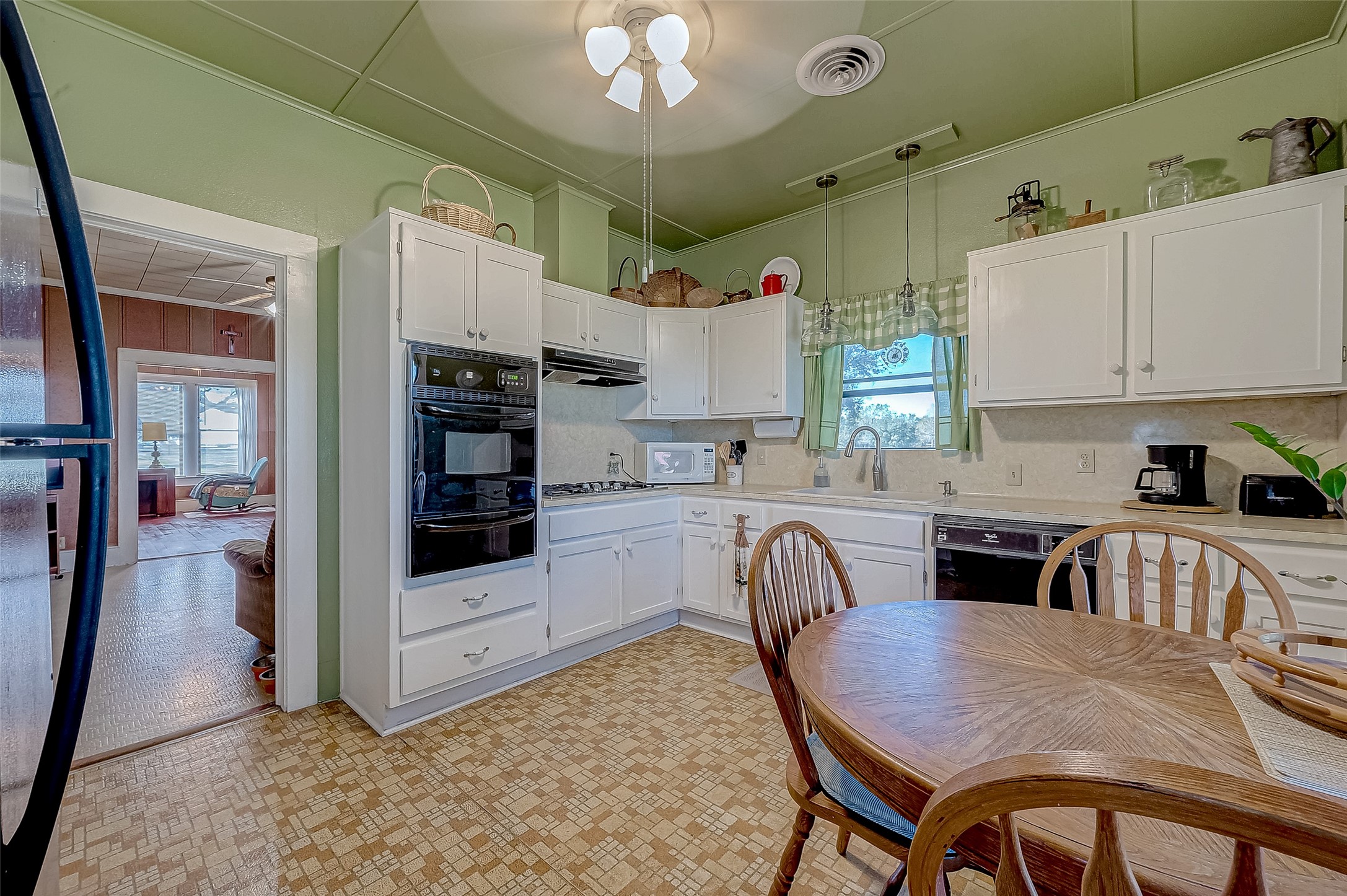 3415 Fm 360 Road Property Photo 23
