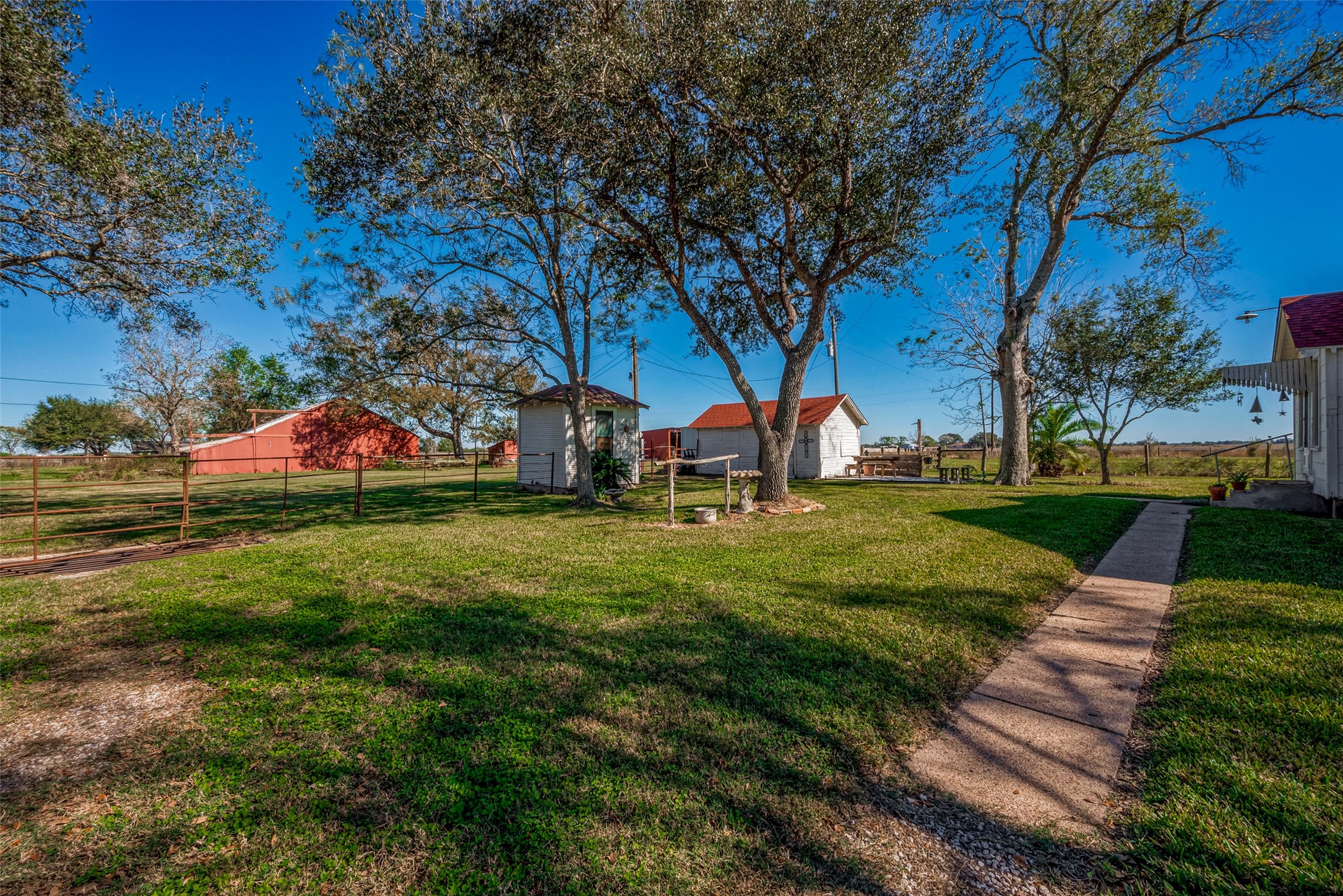 3415 Fm 360 Road Property Photo 36