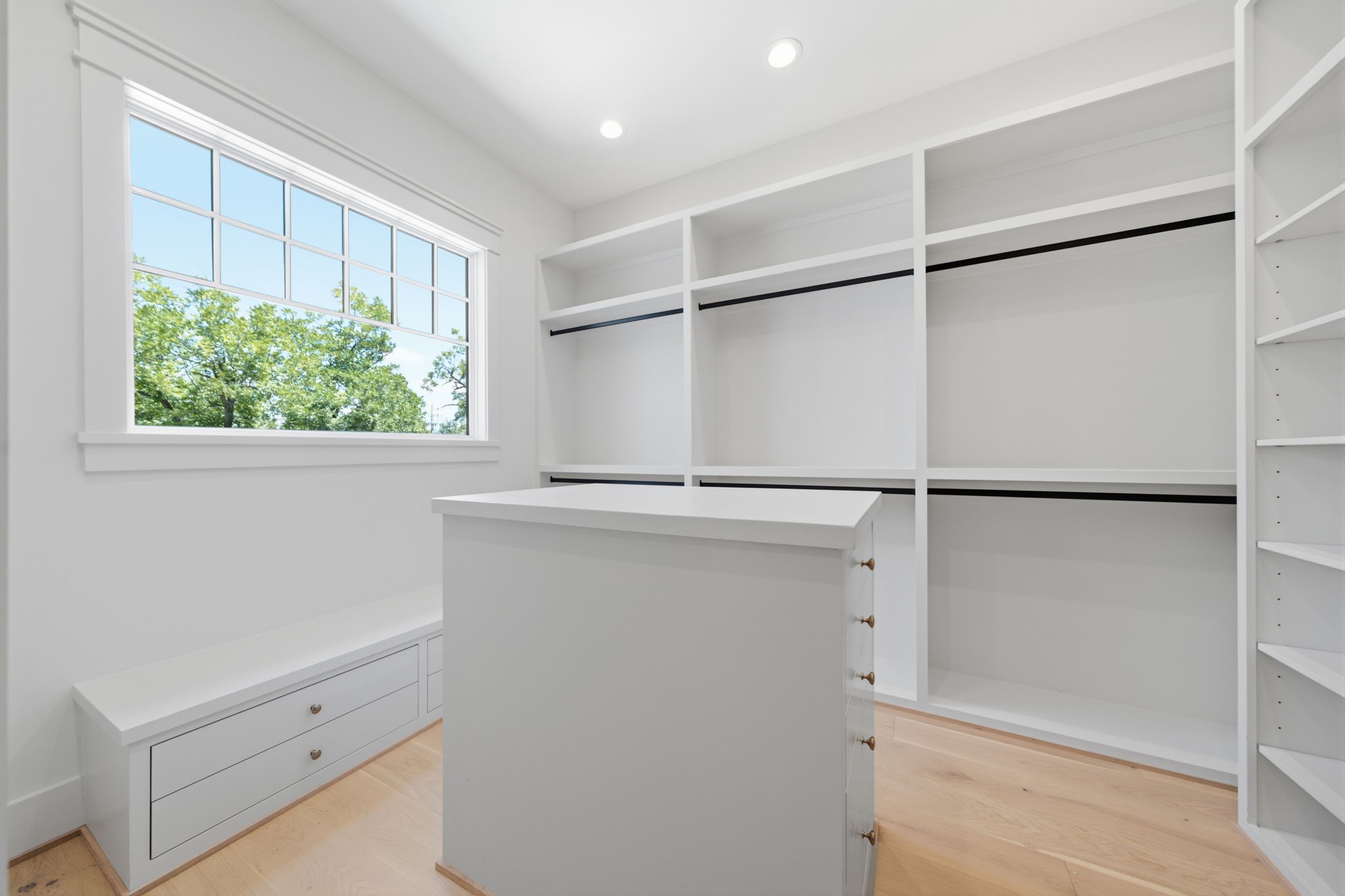 906 Bayland Avenue Property Photo 25